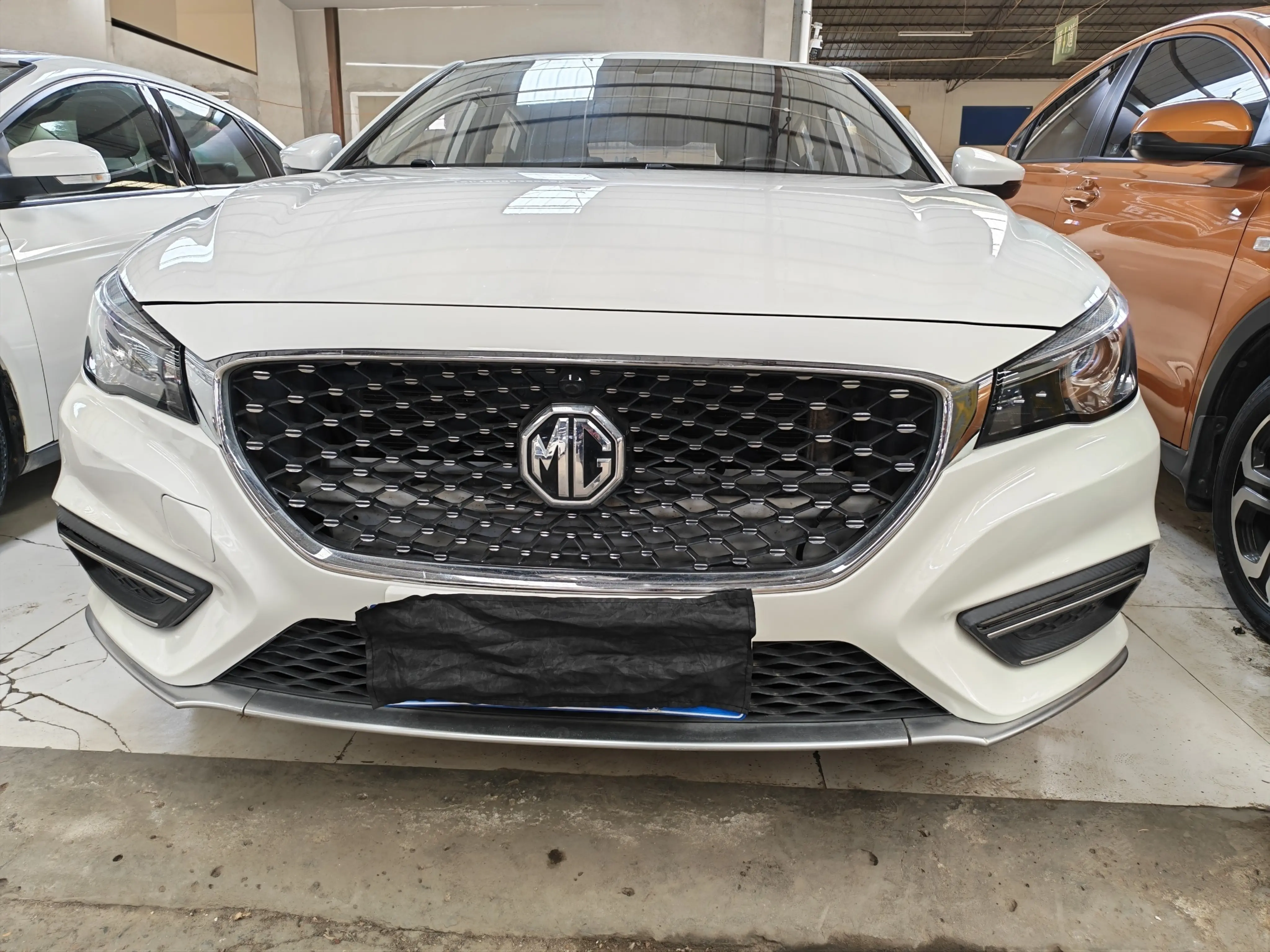 MG 6  из Китая