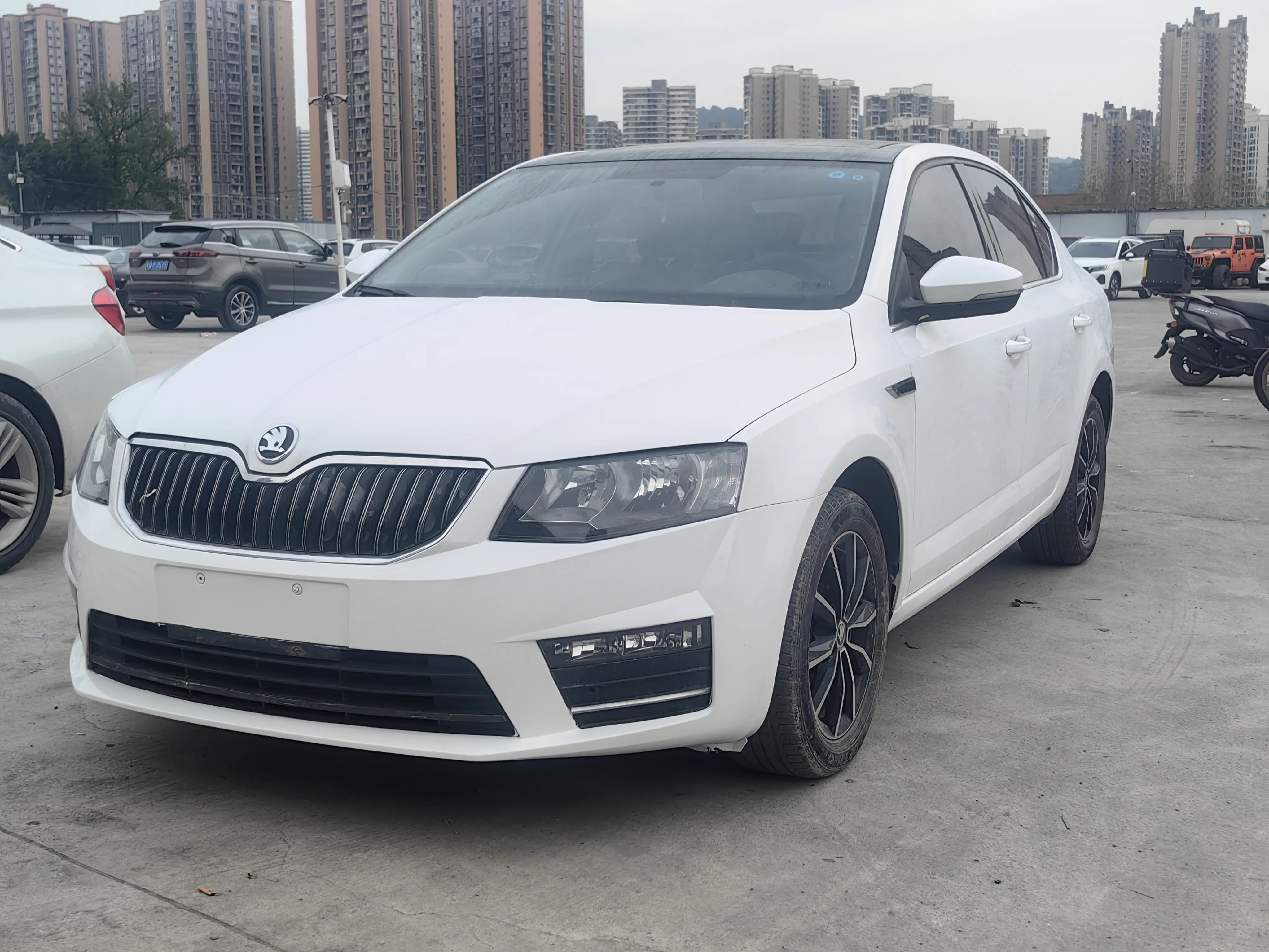Skoda Octavia  из Китая