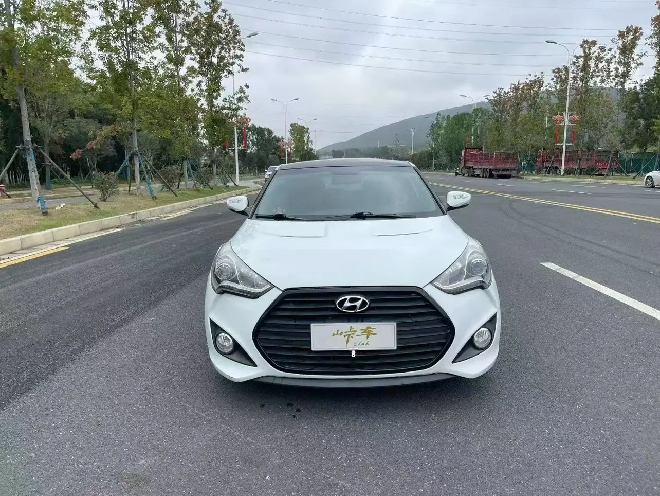 Hyundai Veloster  из Китая