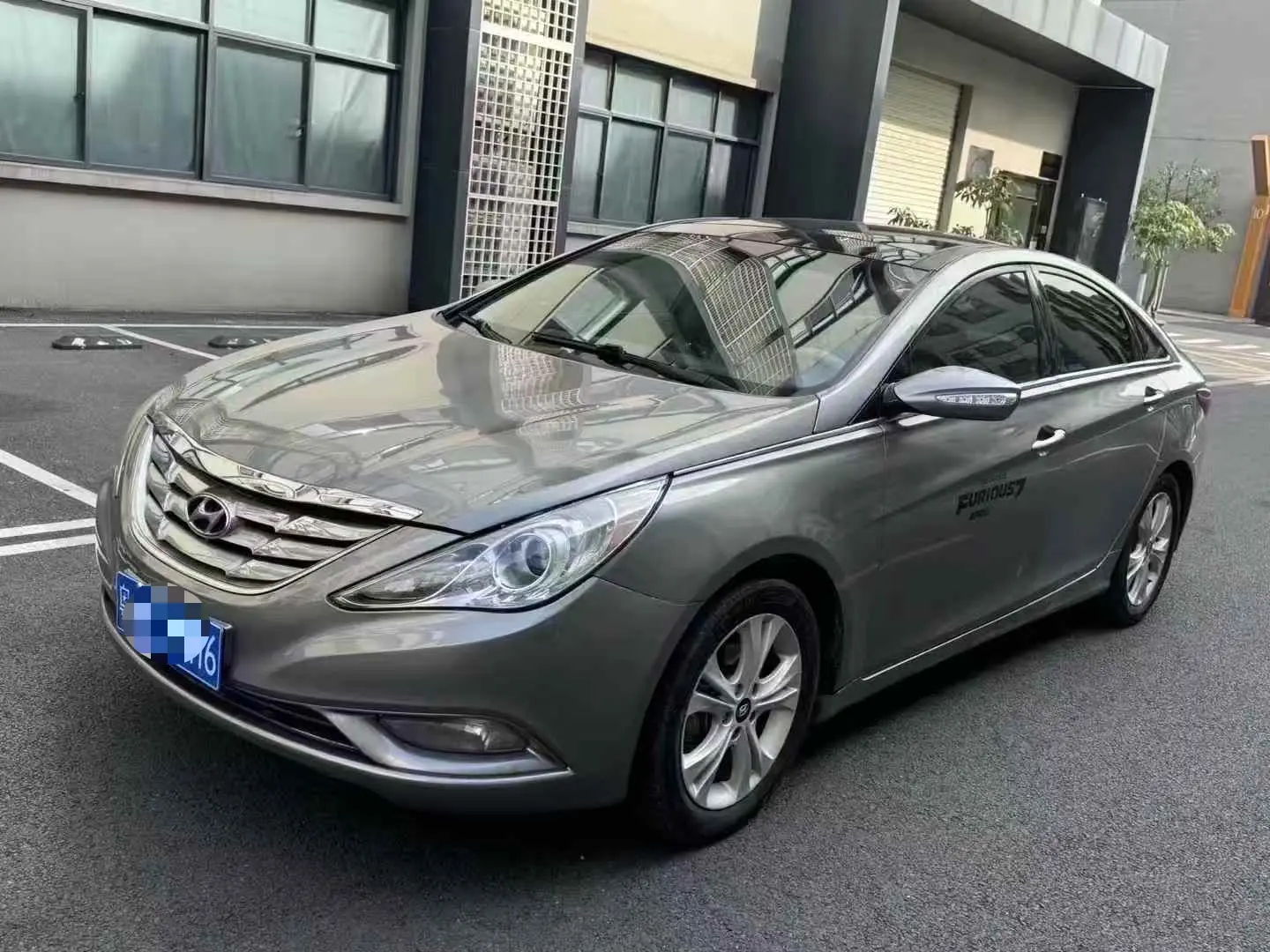 Hyundai Sonata eight