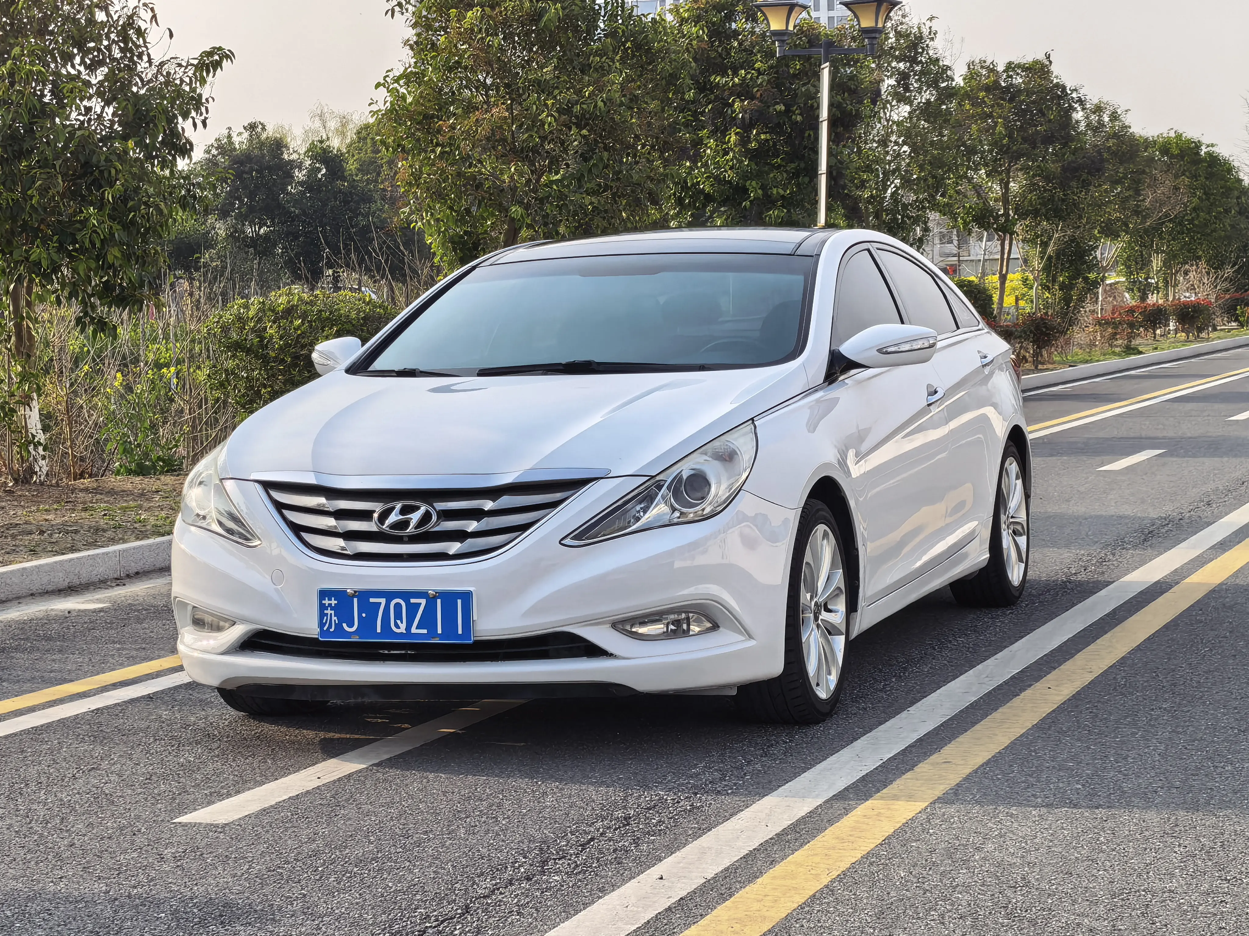 Hyundai Sonata eight