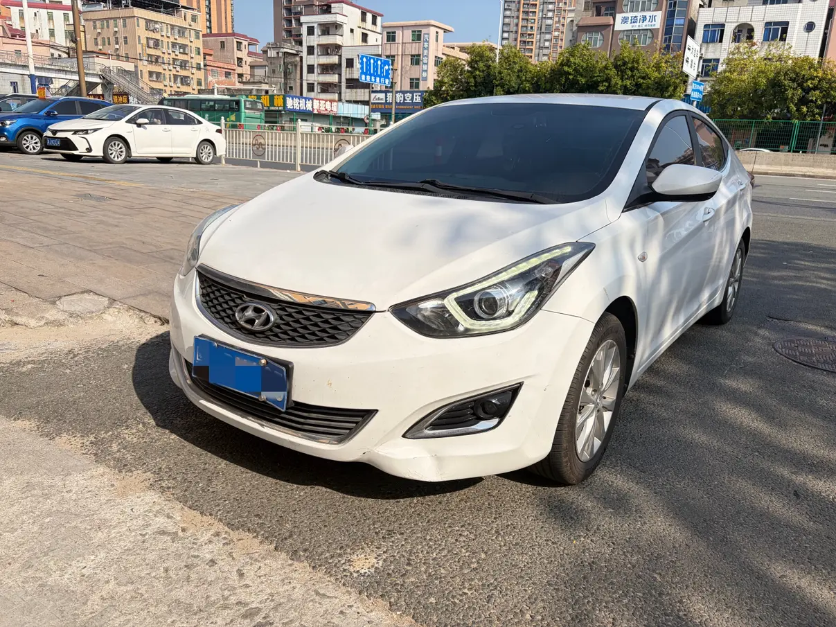 Hyundai Elantra  из Китая