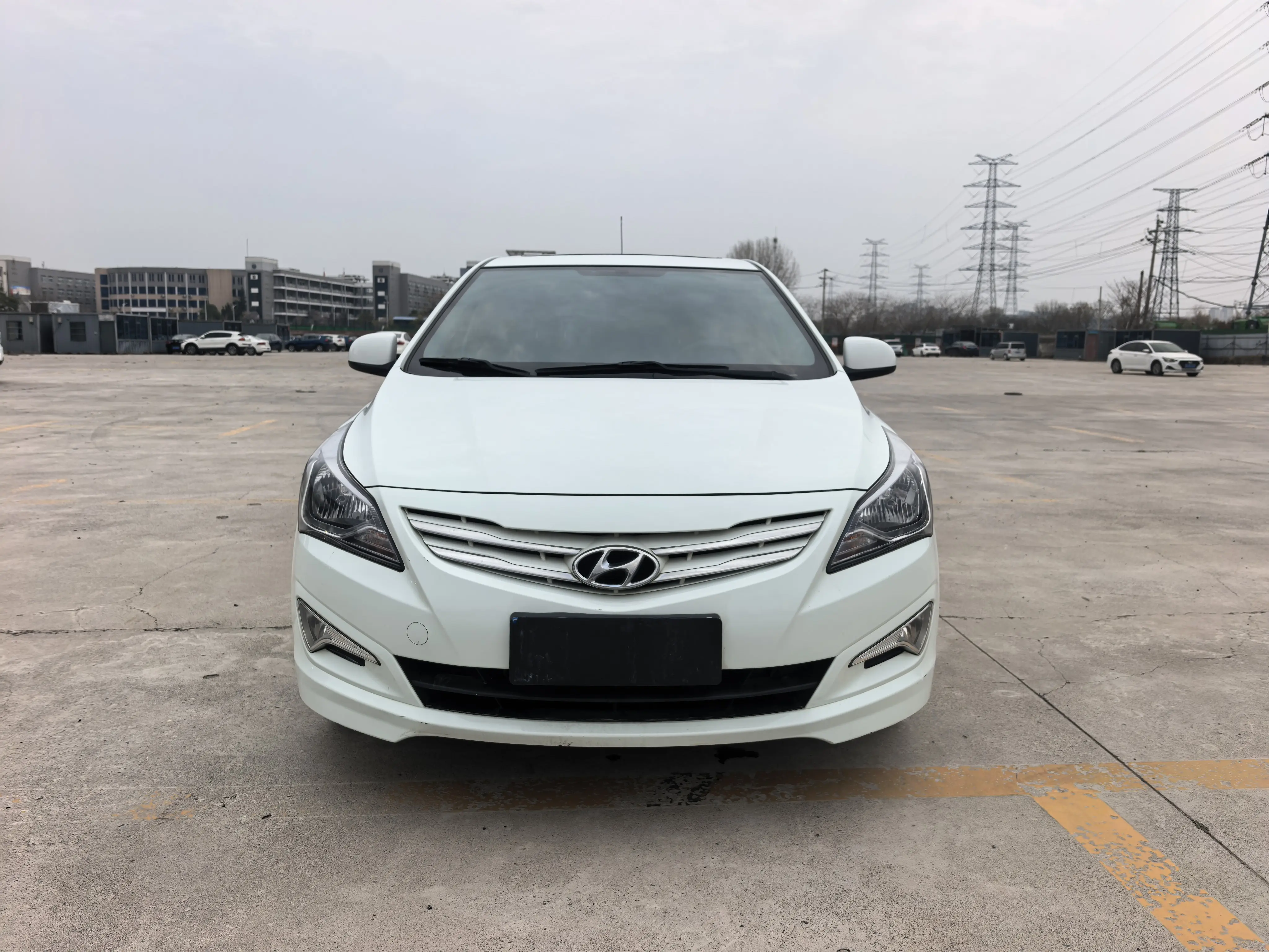 Hyundai Verna RV  из Китая