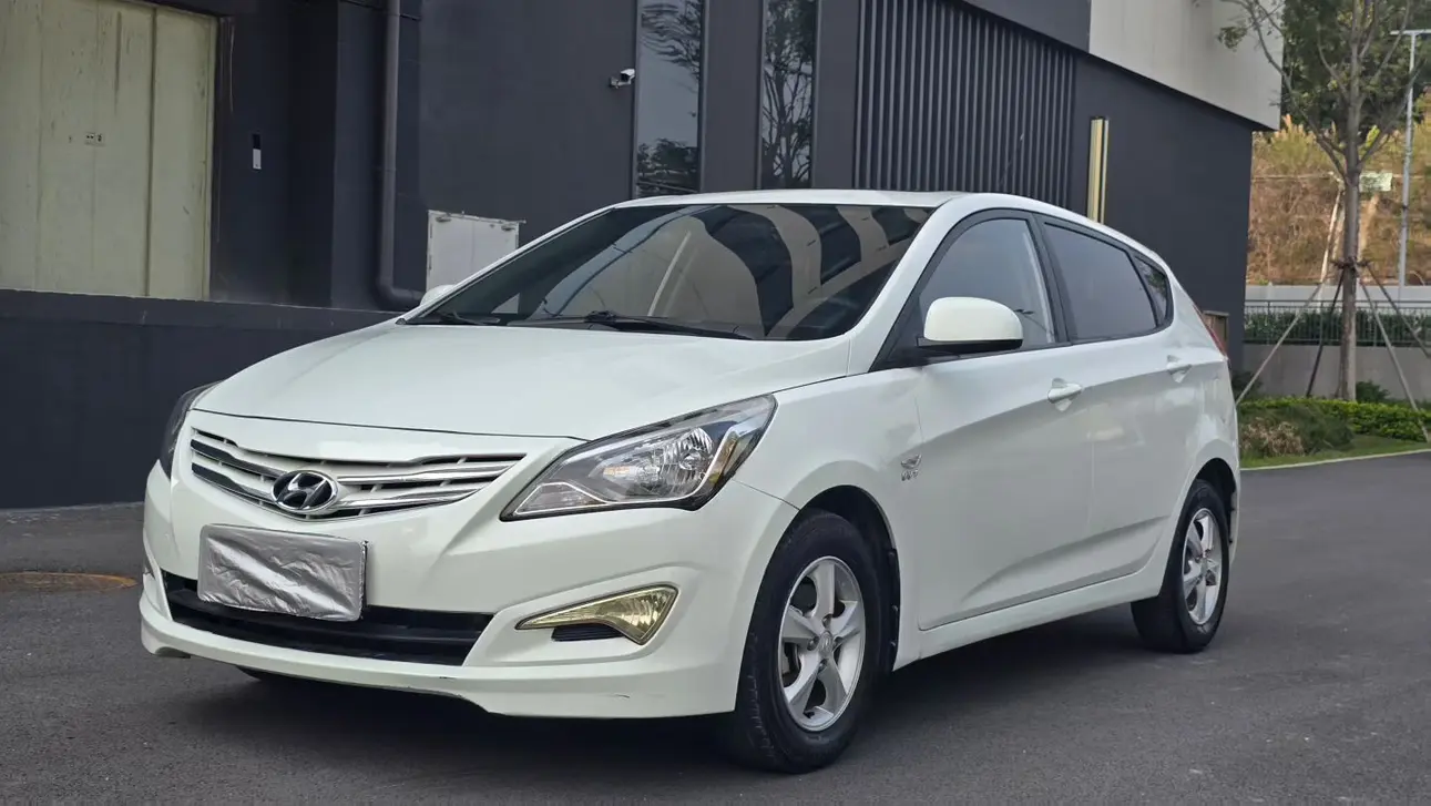 Hyundai Verna RV  из Китая