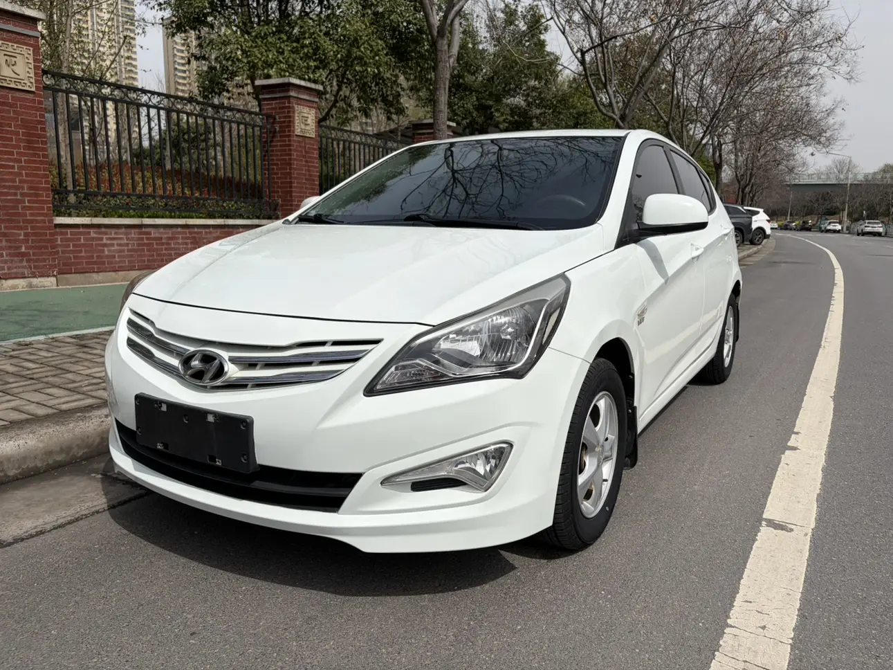 Hyundai Verna RV  из Китая