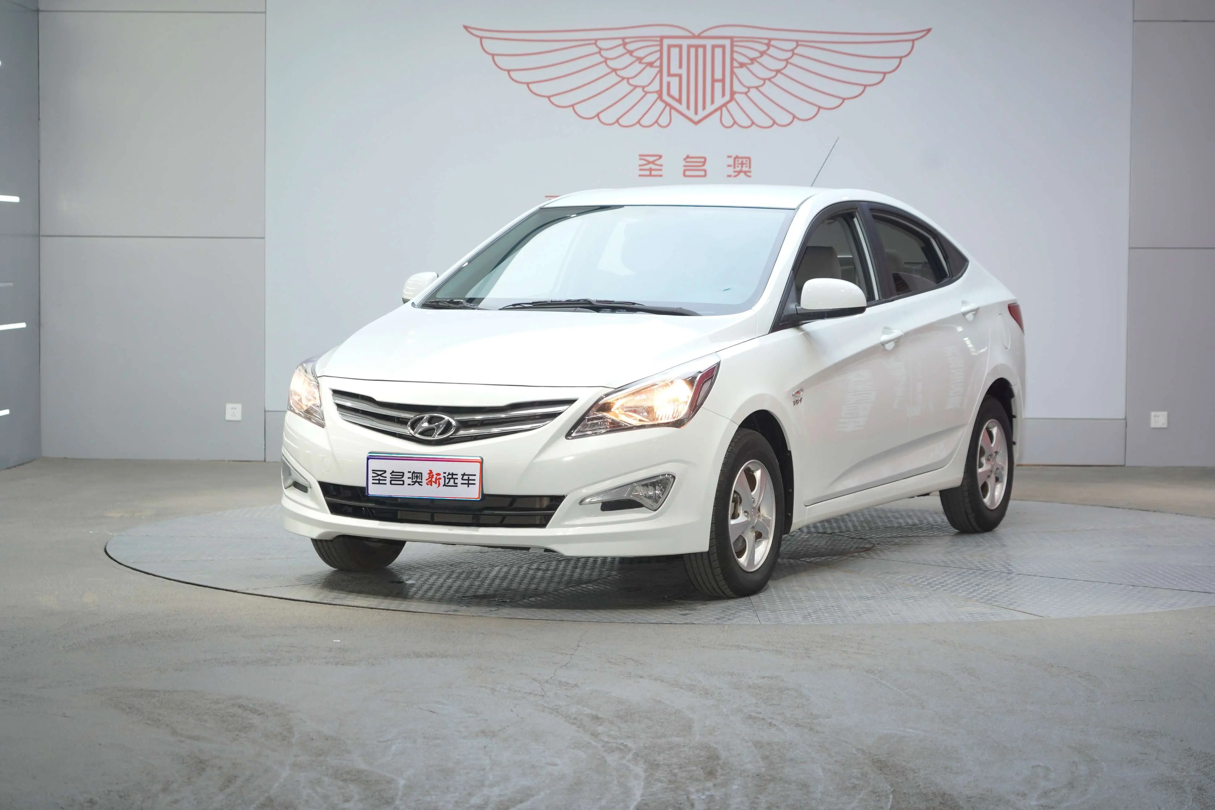 Hyundai Verna