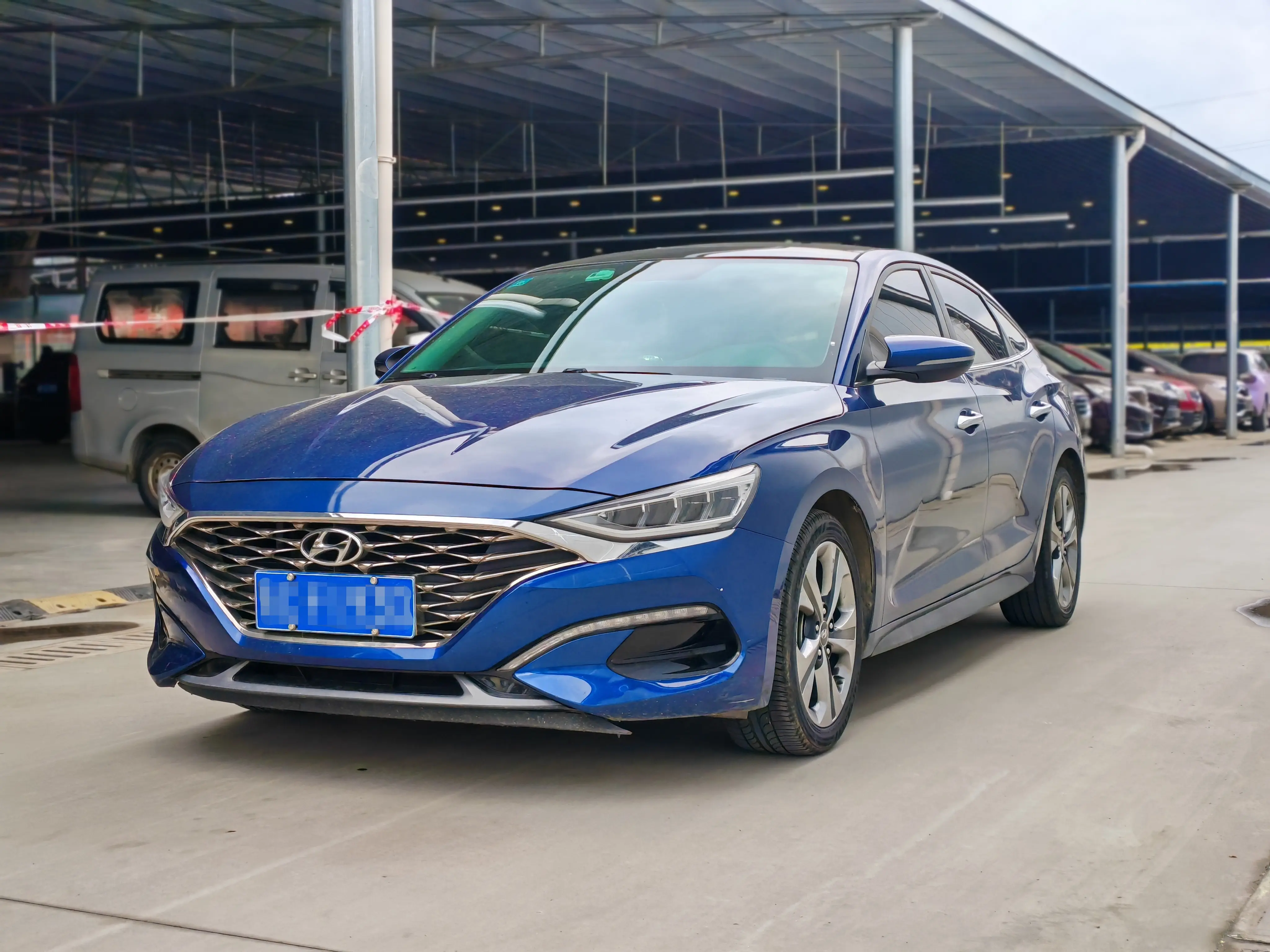 Hyundai Lafesta