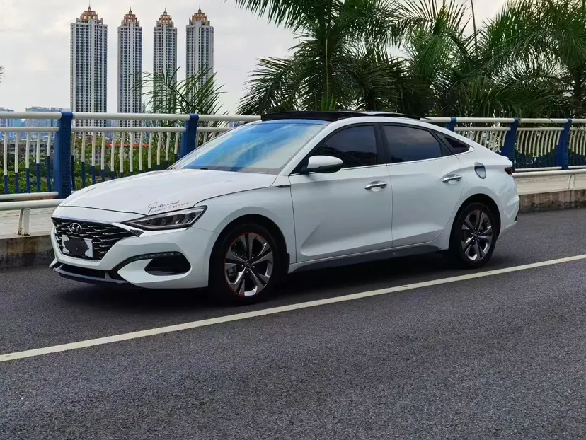 Hyundai Lafesta