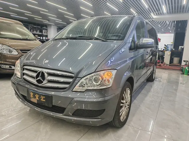 Mercedes-Benz Viano