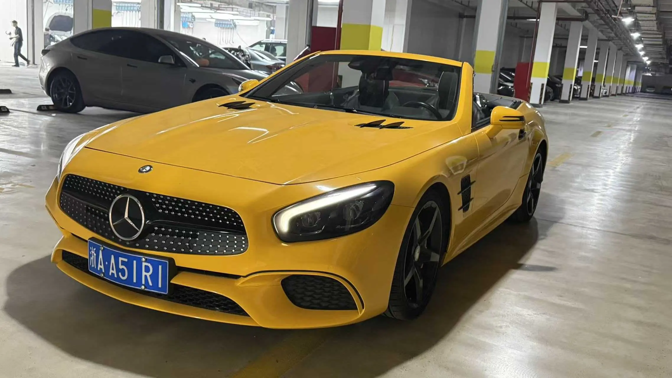 Mercedes-Benz SL Class