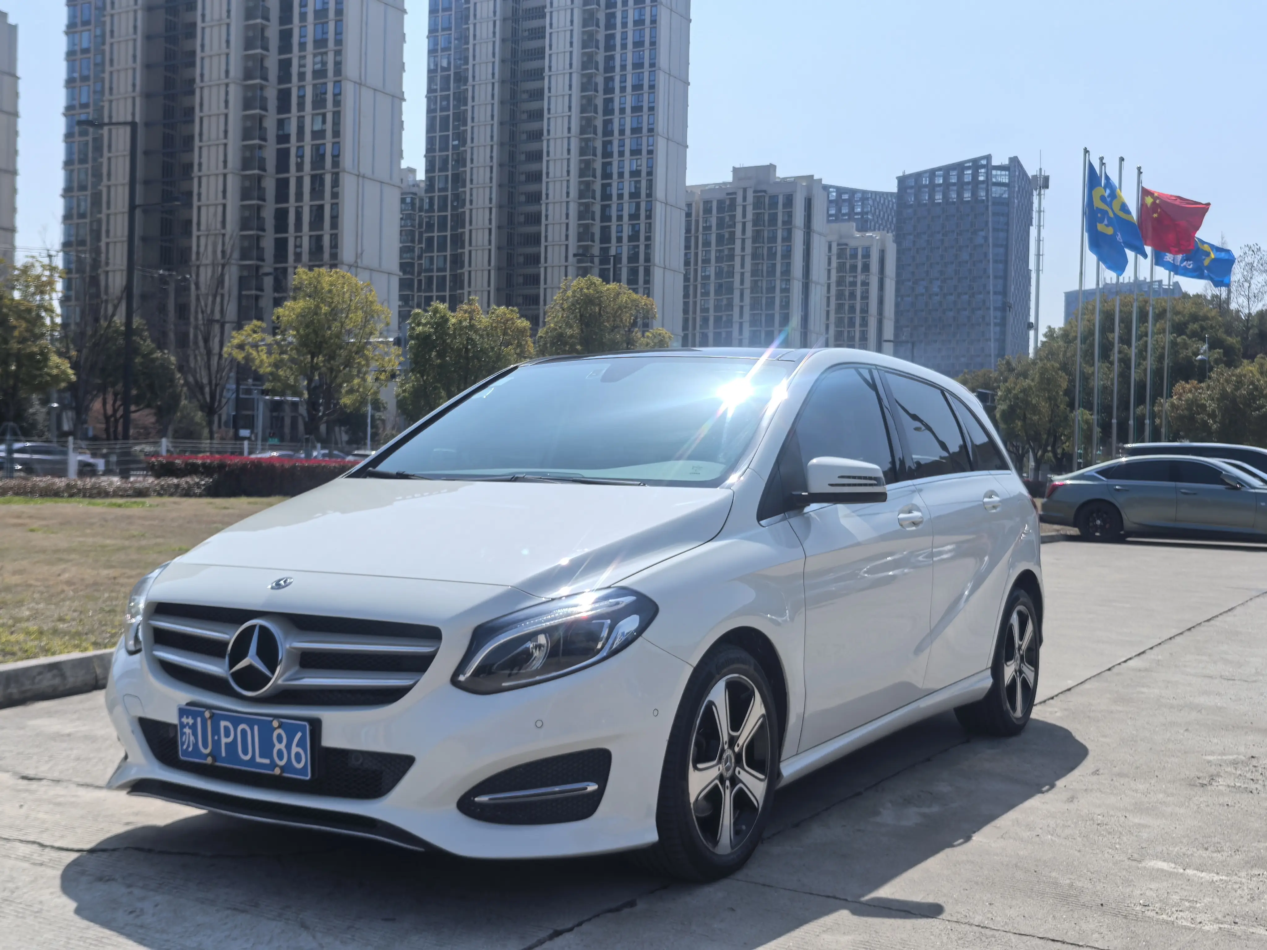 Mercedes-Benz Mercedes Benz B Class  из Китая