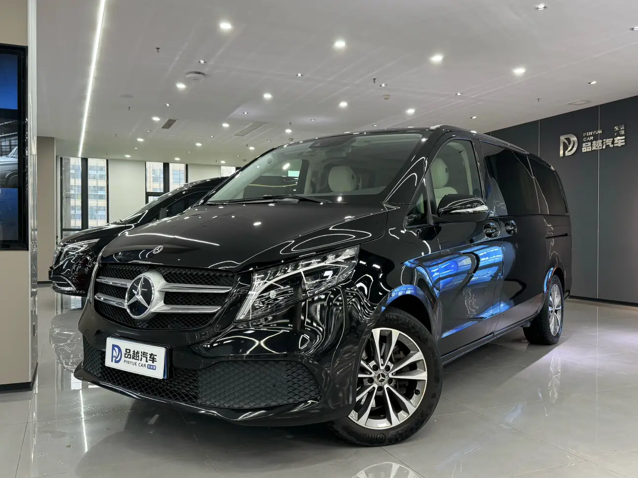 Mercedes-Benz Mercedes Benz V Class