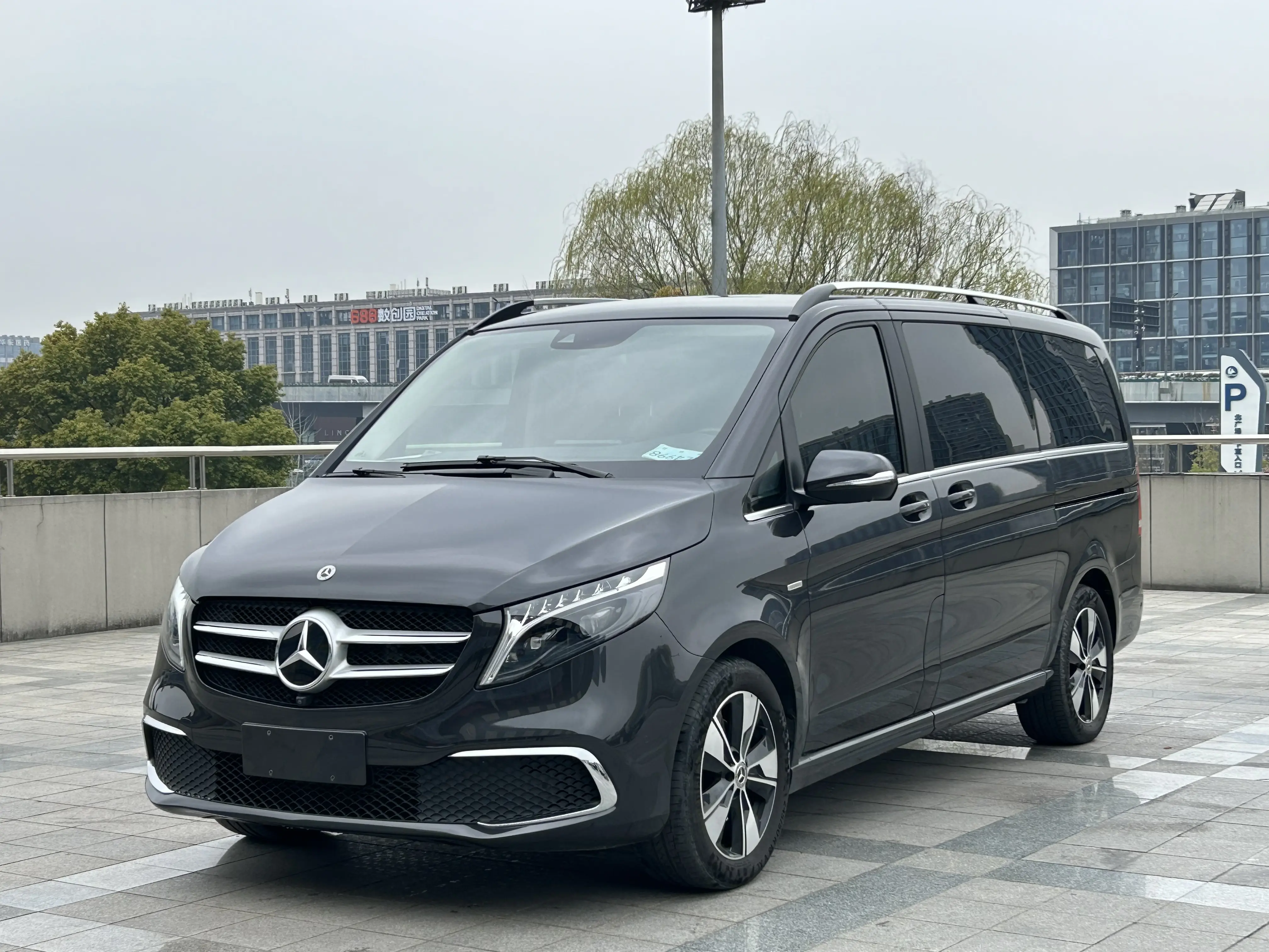 Mercedes-Benz Mercedes Benz V Class