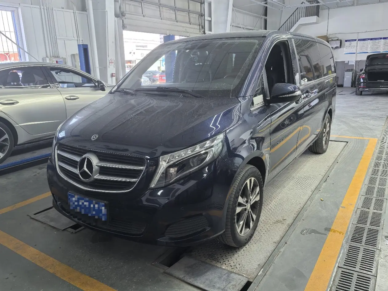 Mercedes-Benz Mercedes Benz V Class
