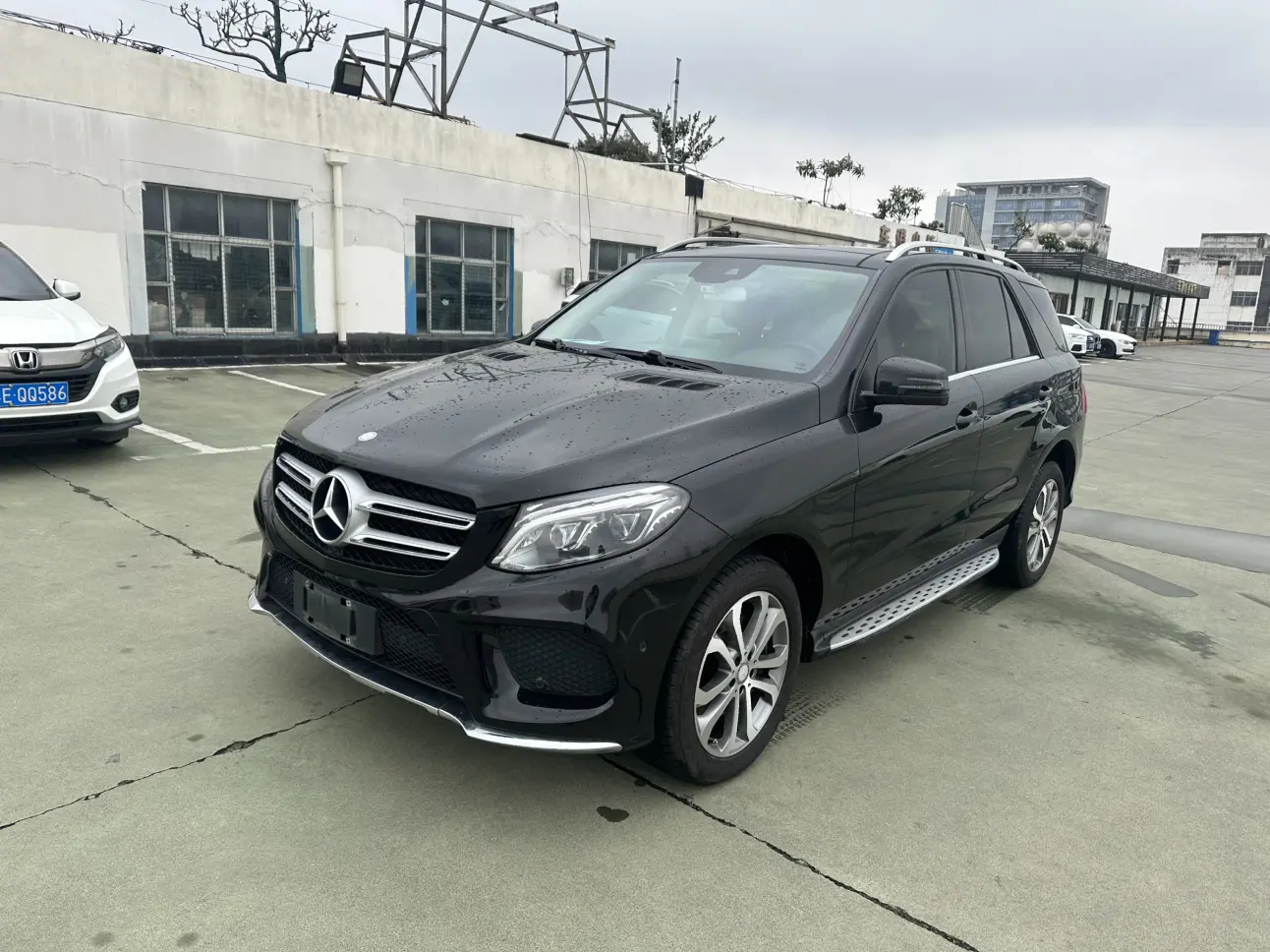 Mercedes-Benz GLE (Imported)