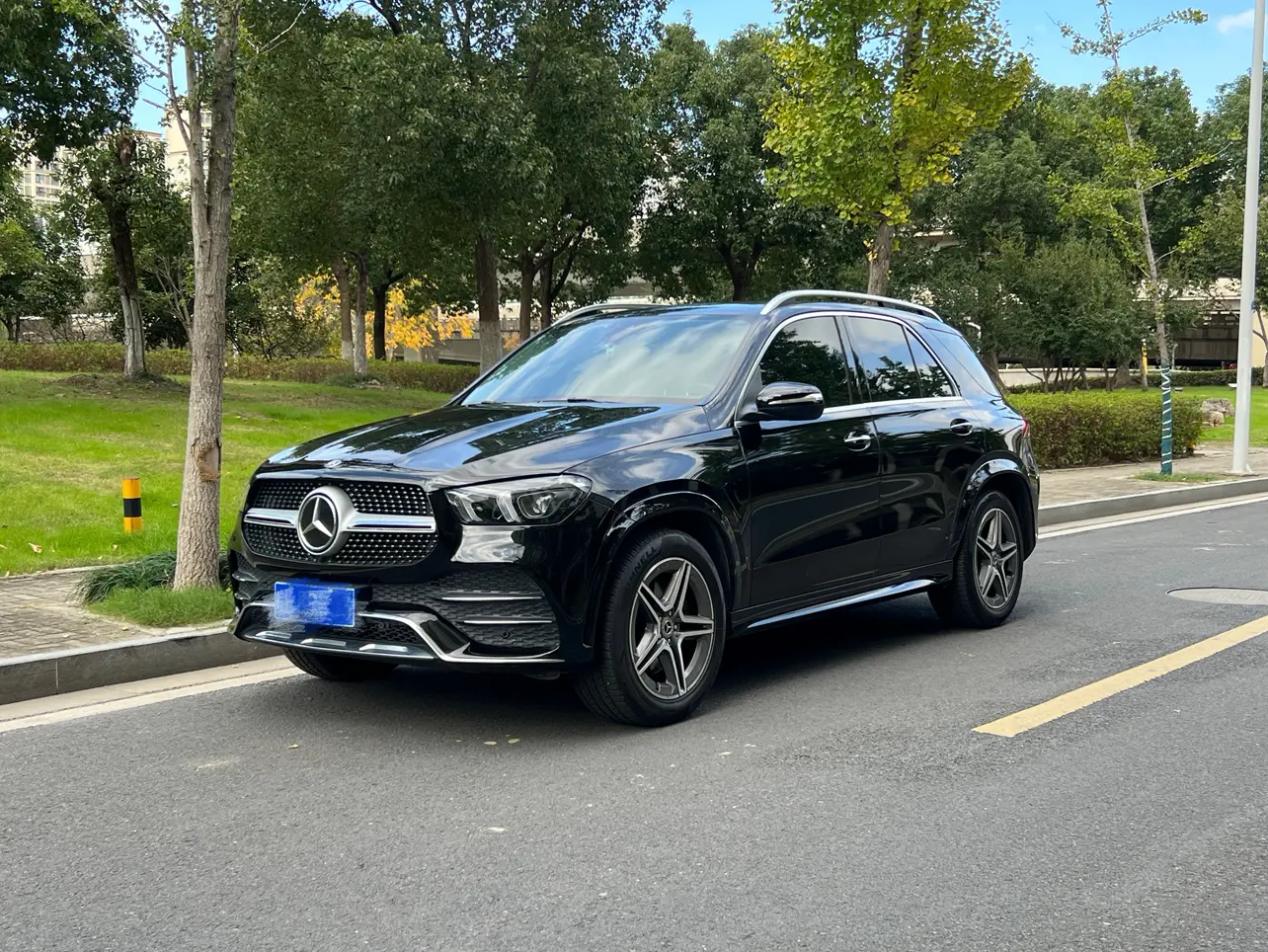 Mercedes-Benz GLE (Imported)
