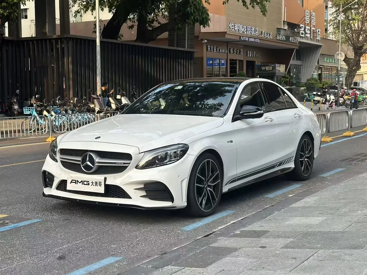 Mercedes-Benz C-Class AMG  из Китая