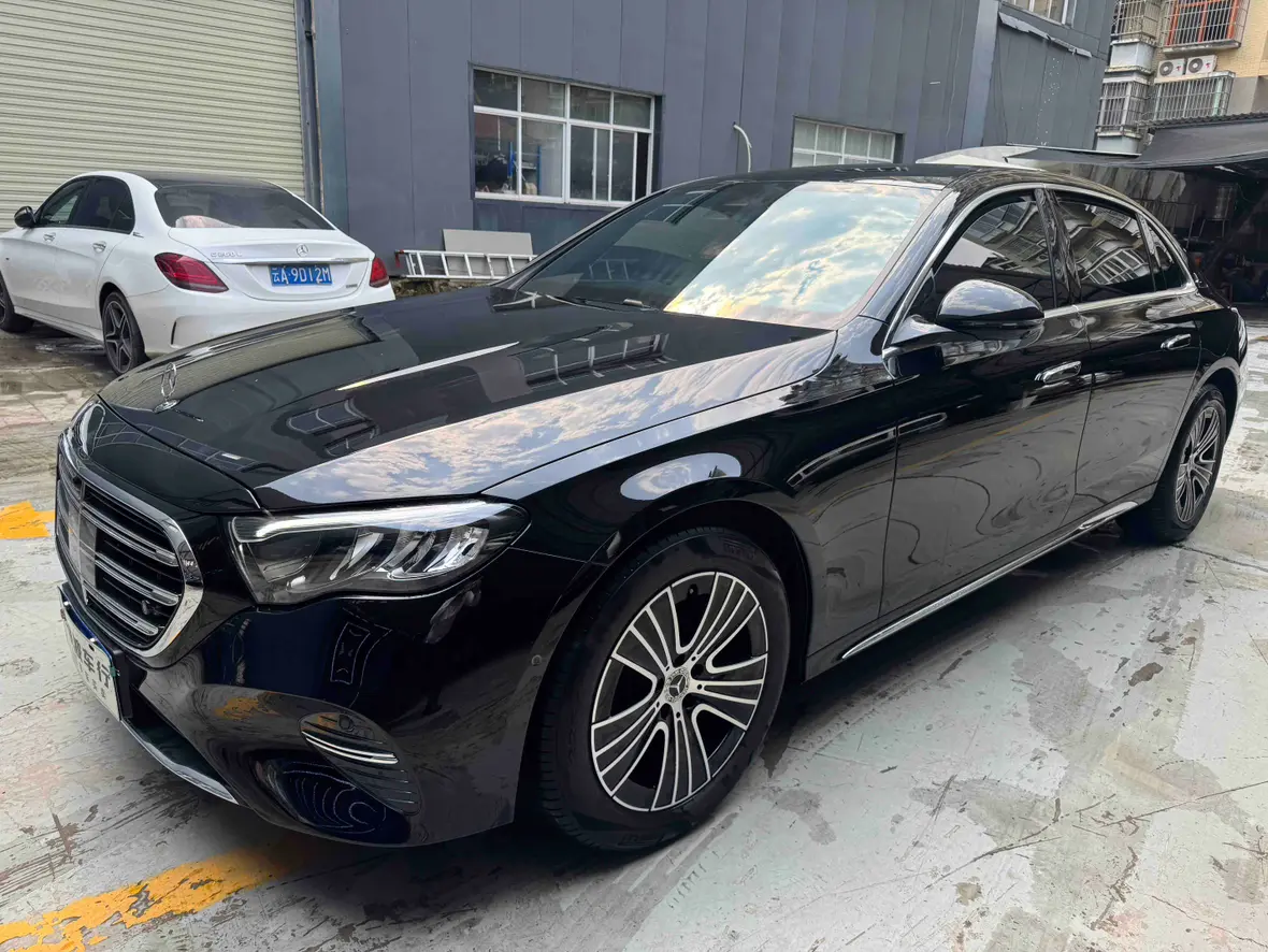 Mercedes-Benz E-Class  из Китая