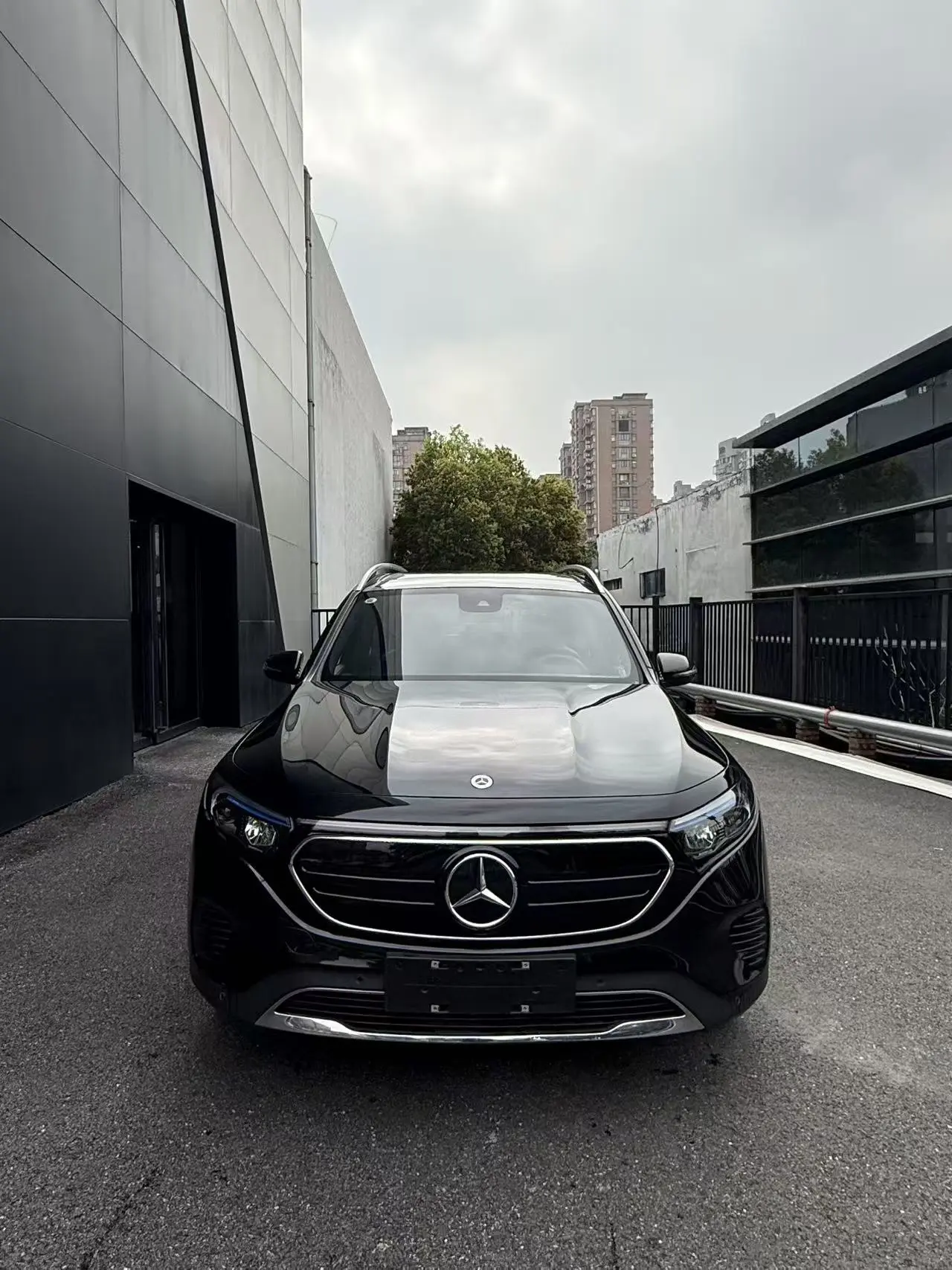 Mercedes-Benz EQB  из Китая