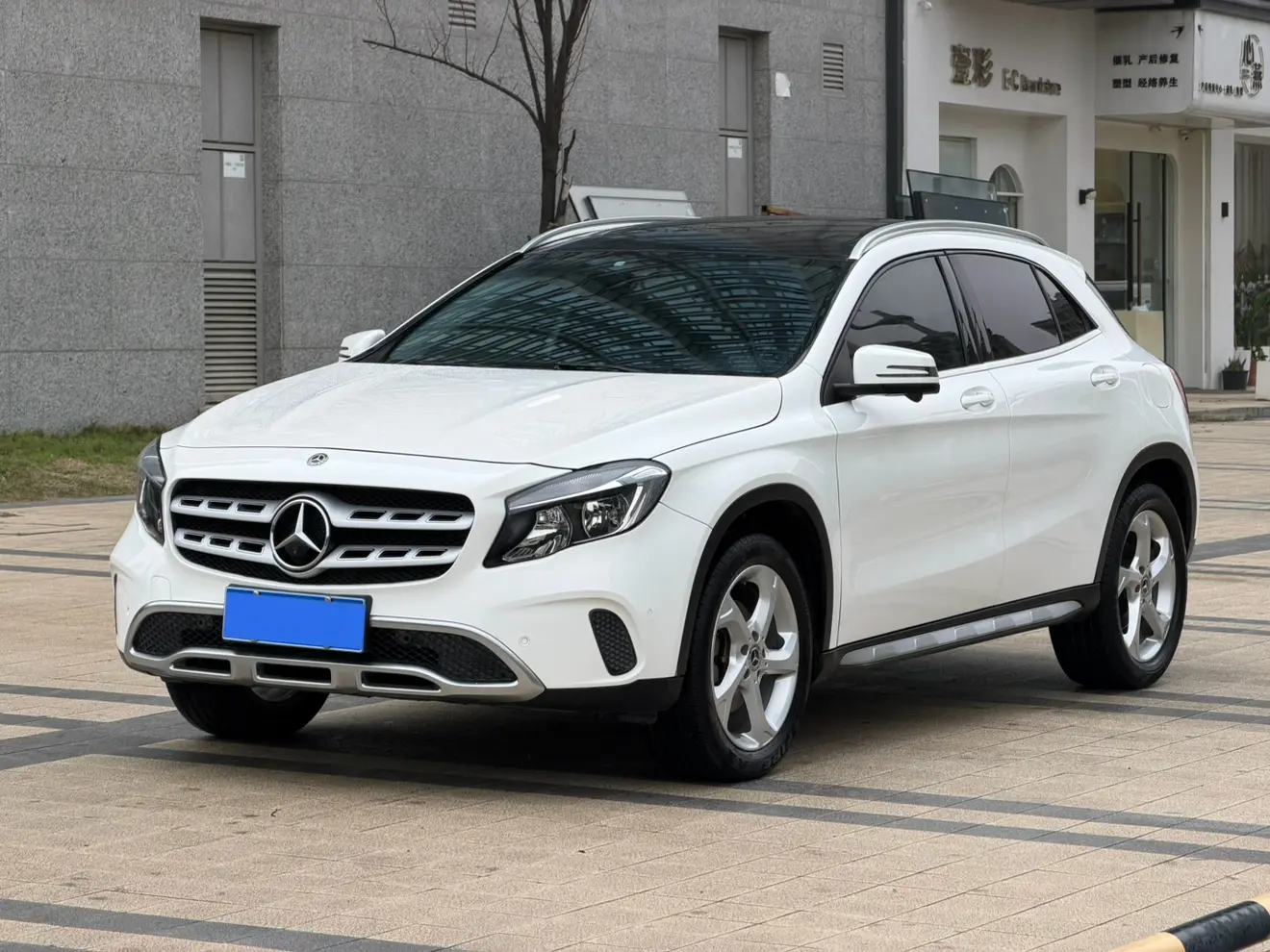 Mercedes-Benz GLA