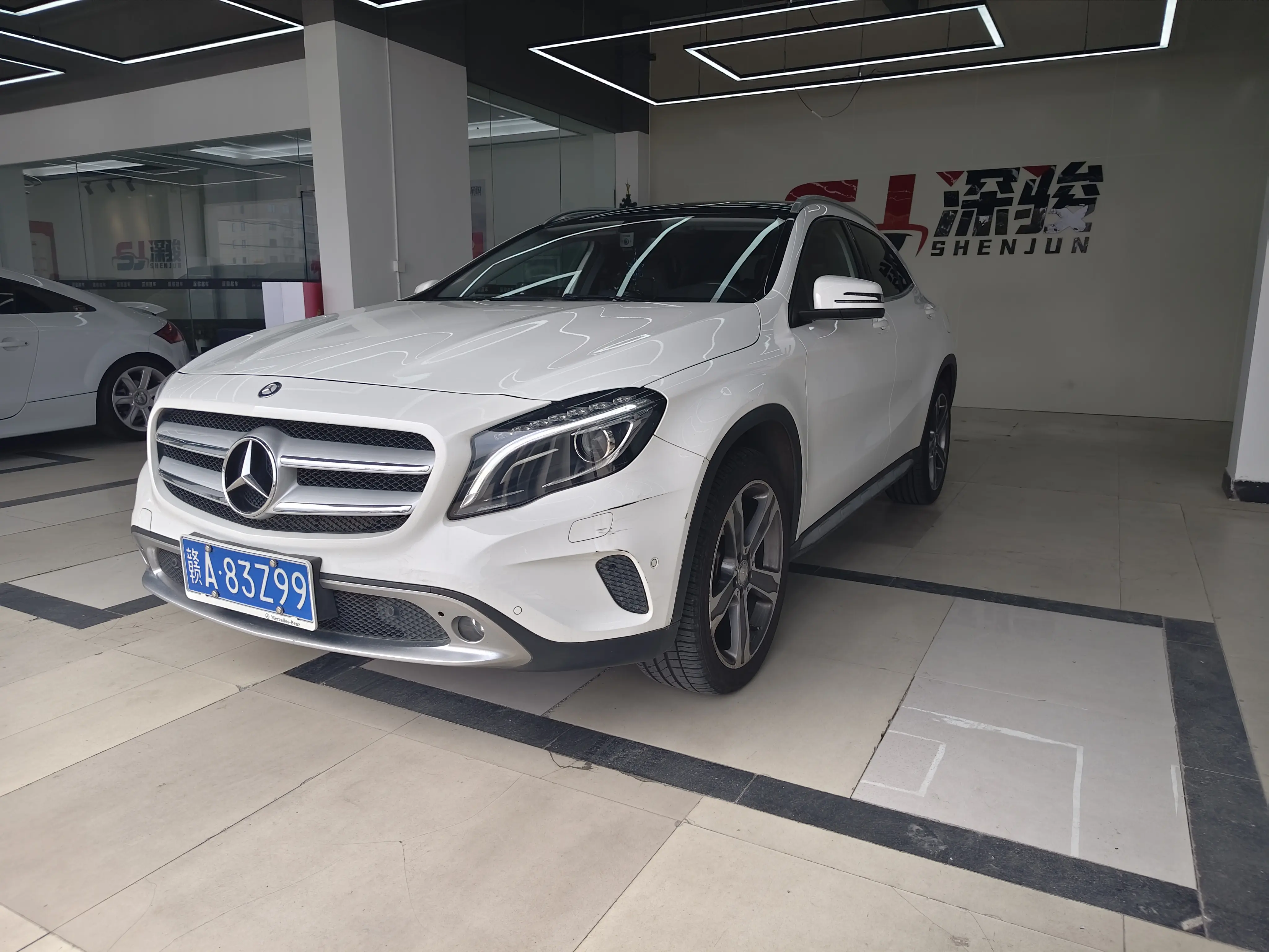 Mercedes-Benz GLA