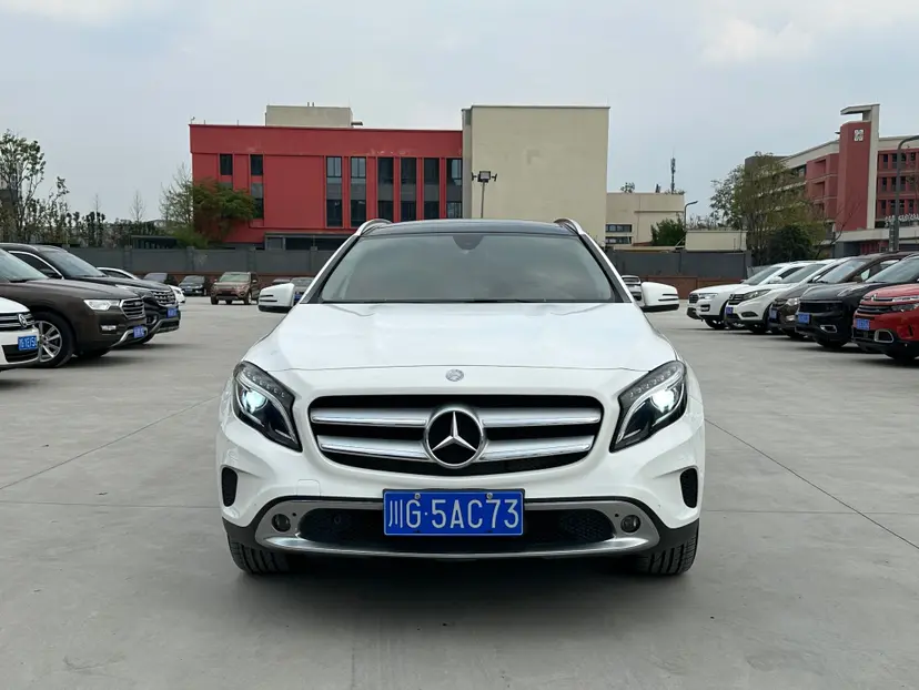 Mercedes-Benz GLA