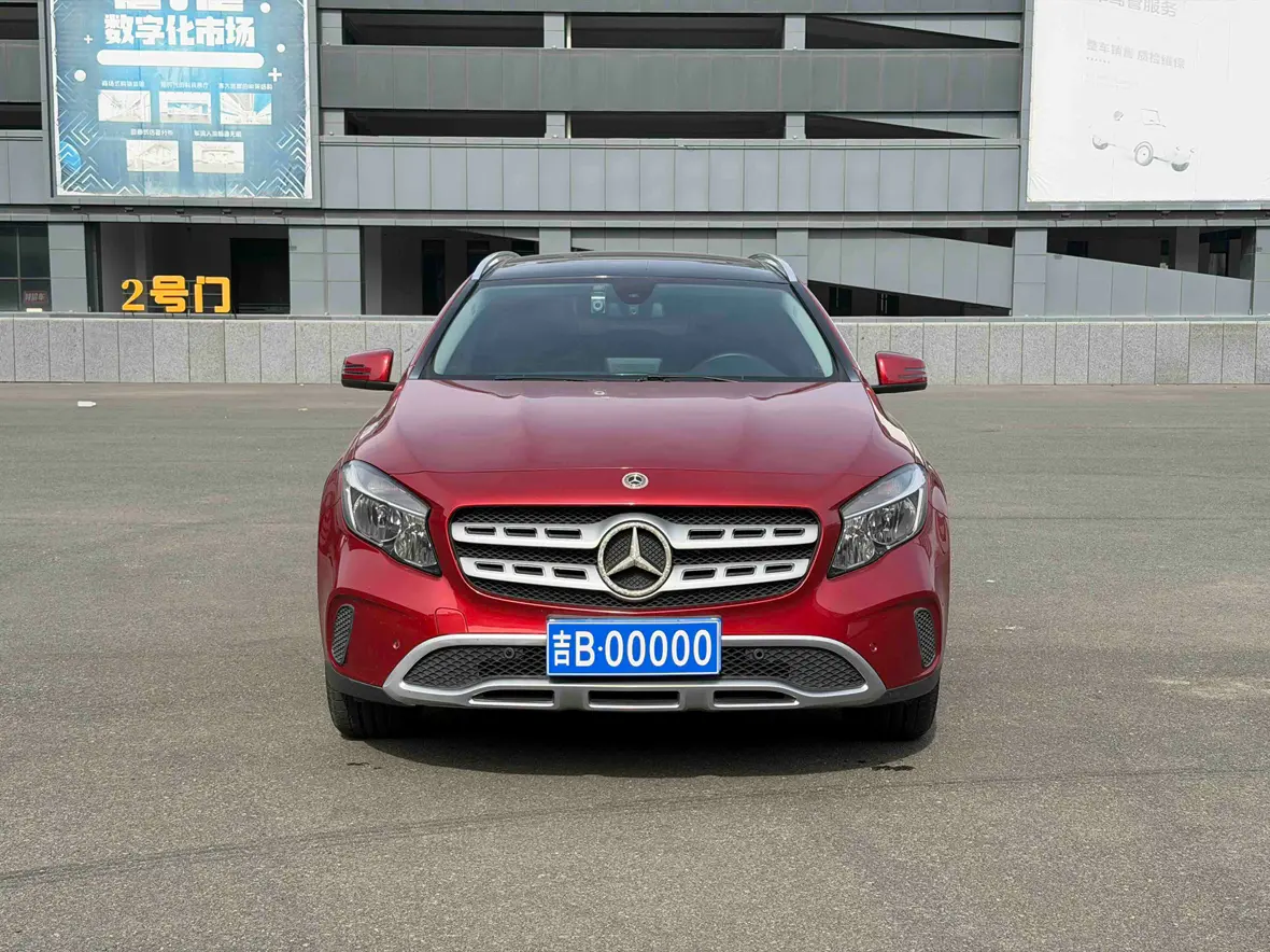 Mercedes-Benz GLA