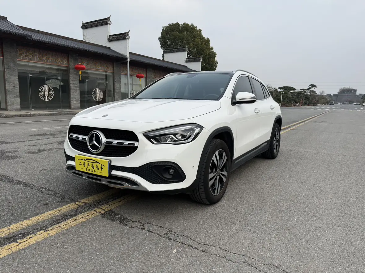 Mercedes-Benz GLA