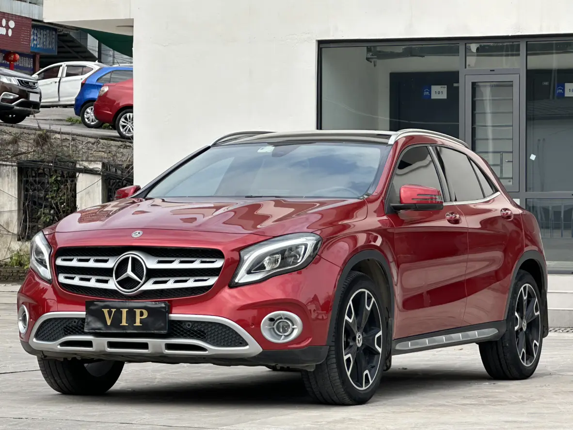 Mercedes-Benz GLA
