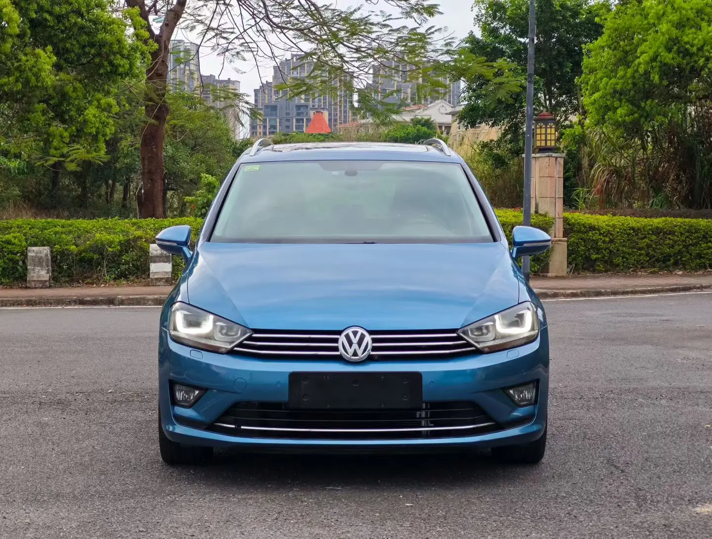 Volkswagen Golf  из Китая