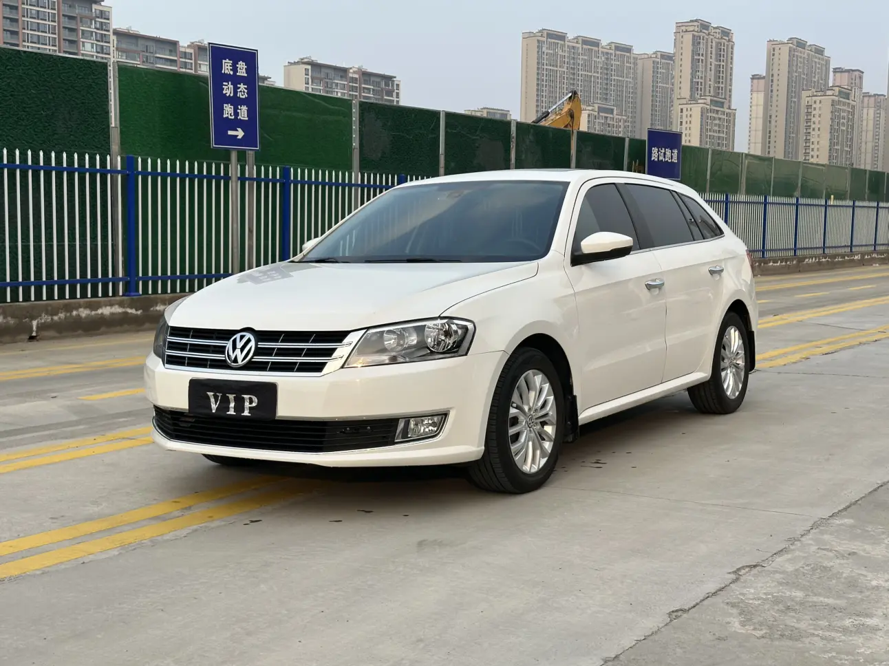 Volkswagen Langxing  из Китая