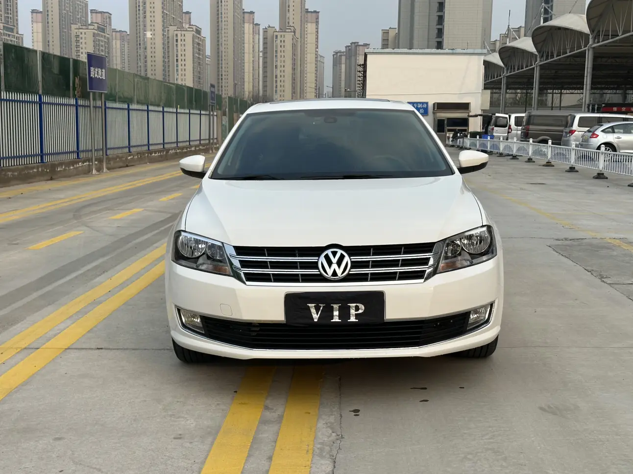 Volkswagen Langxing  из Китая