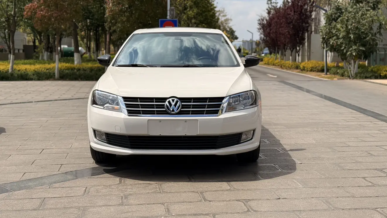 Volkswagen Langxing  из Китая