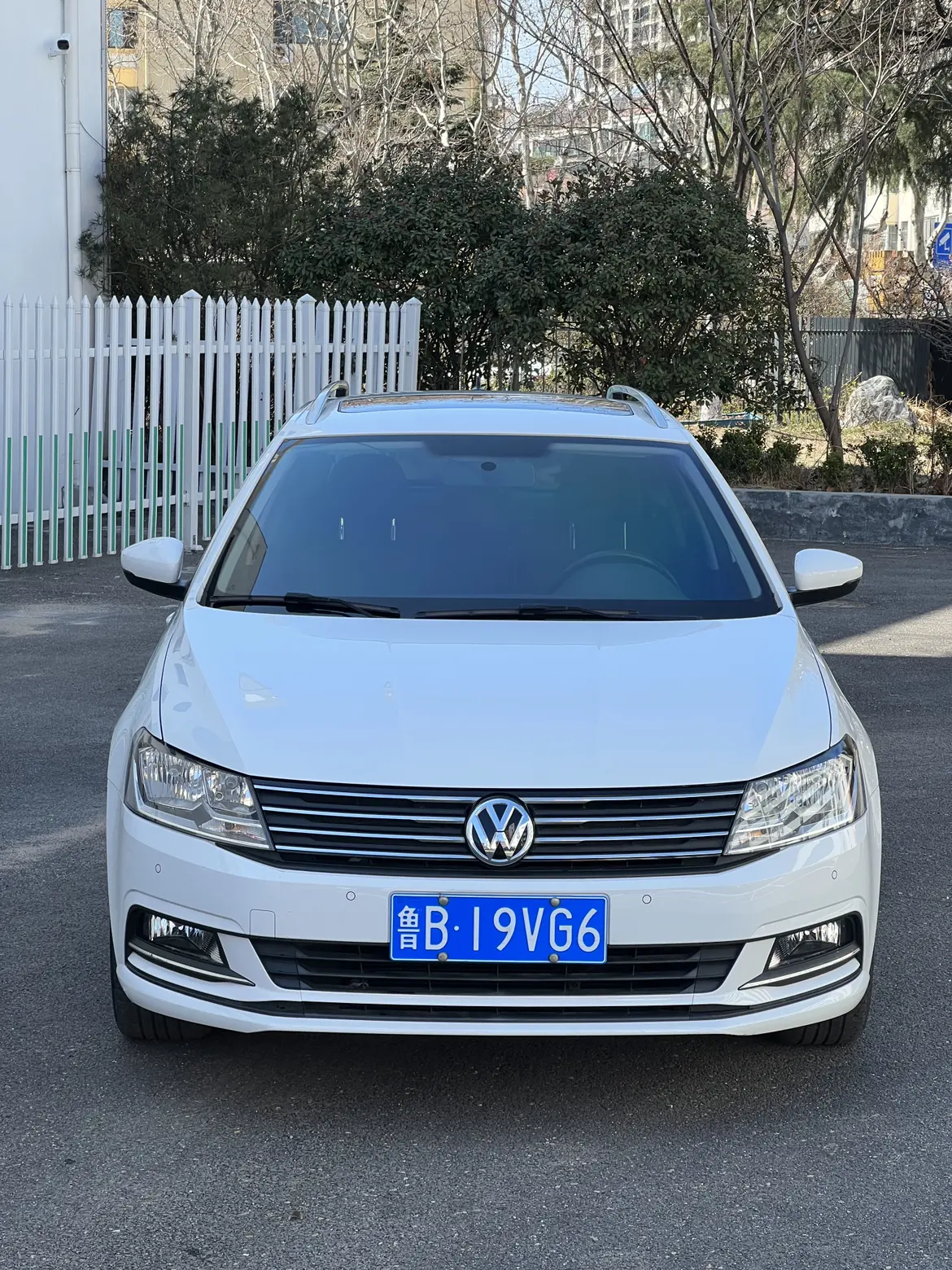 Volkswagen Langxing  из Китая