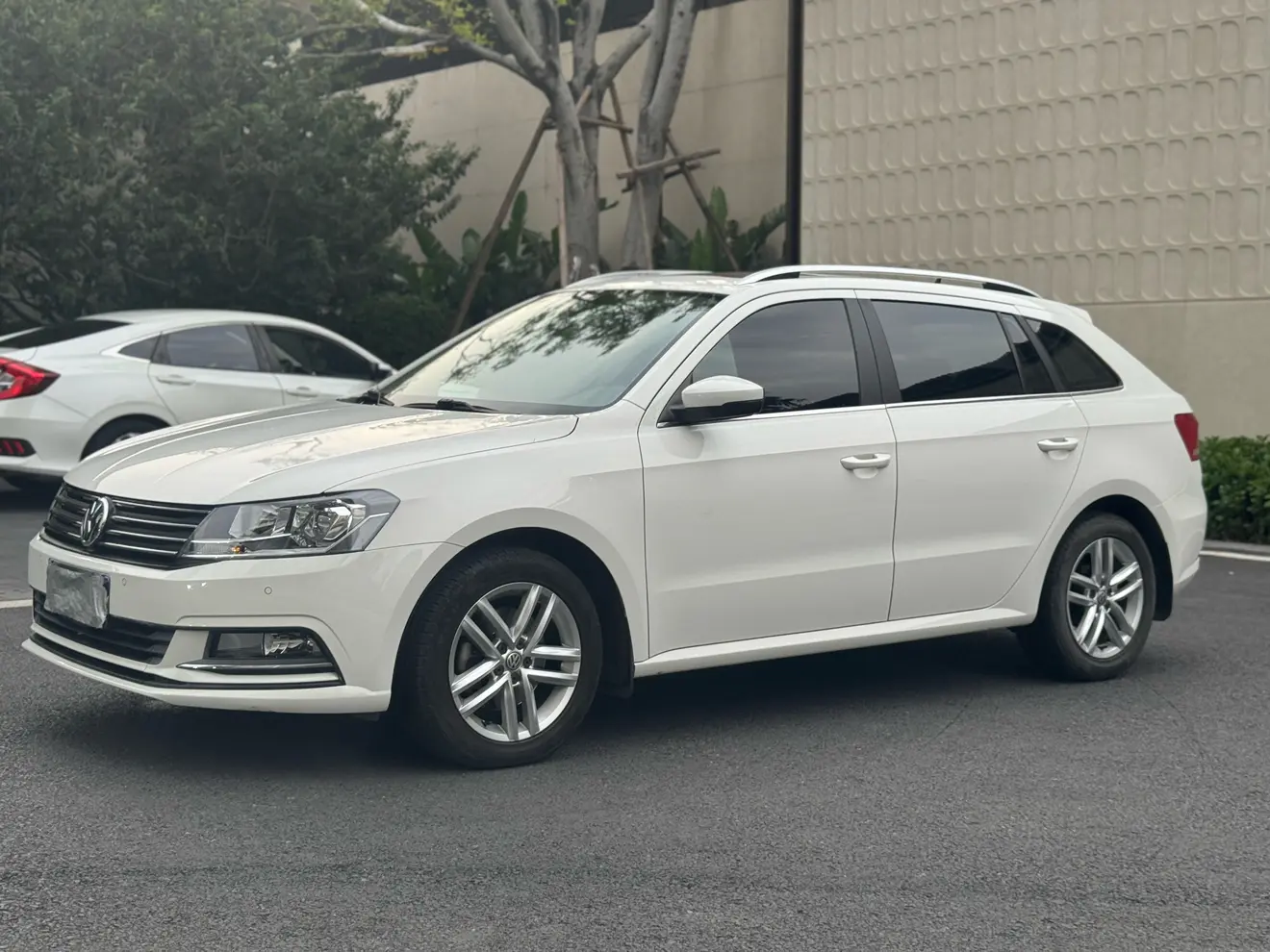 Volkswagen Langxing  из Китая