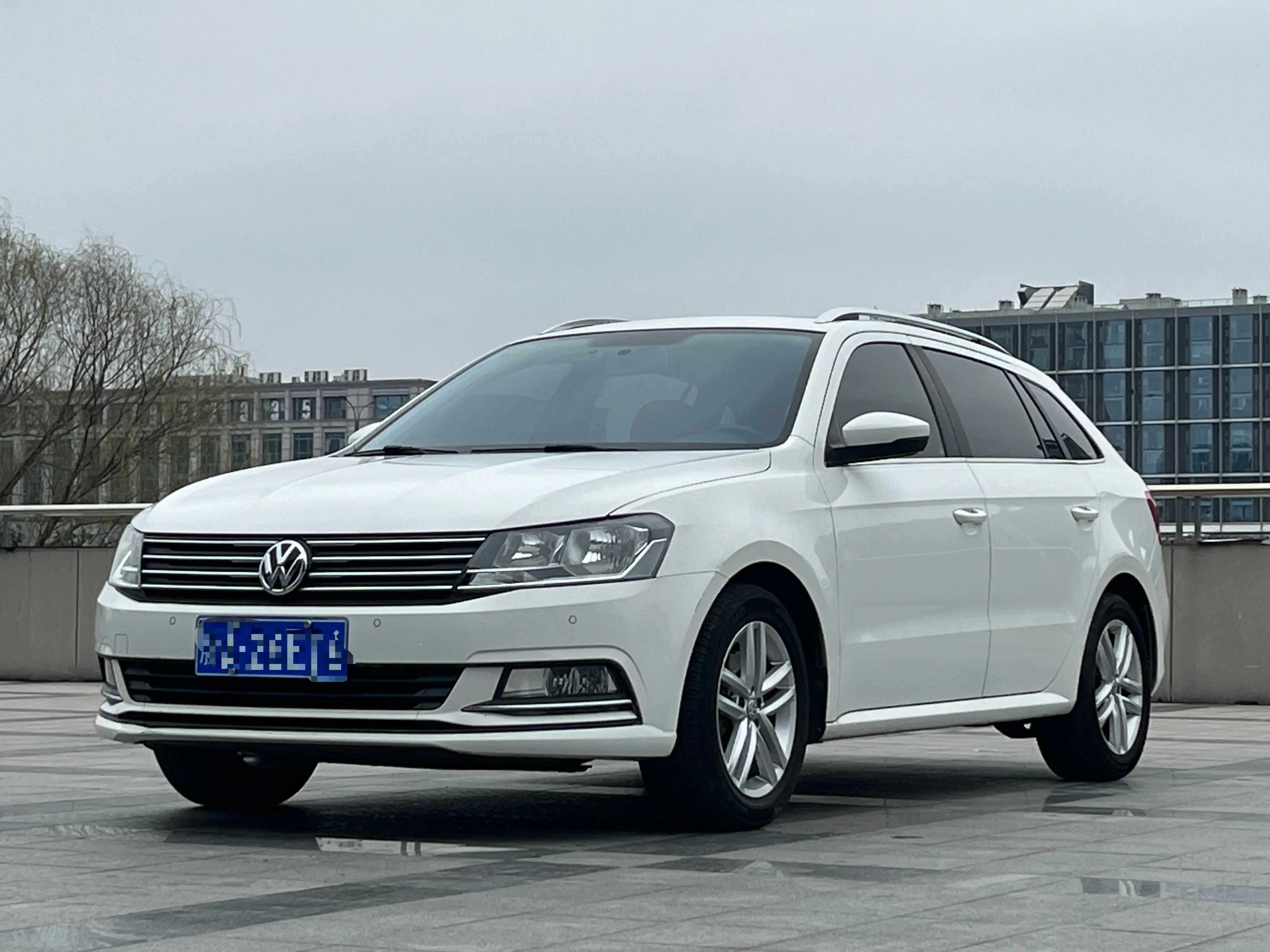 Volkswagen Langxing  из Китая