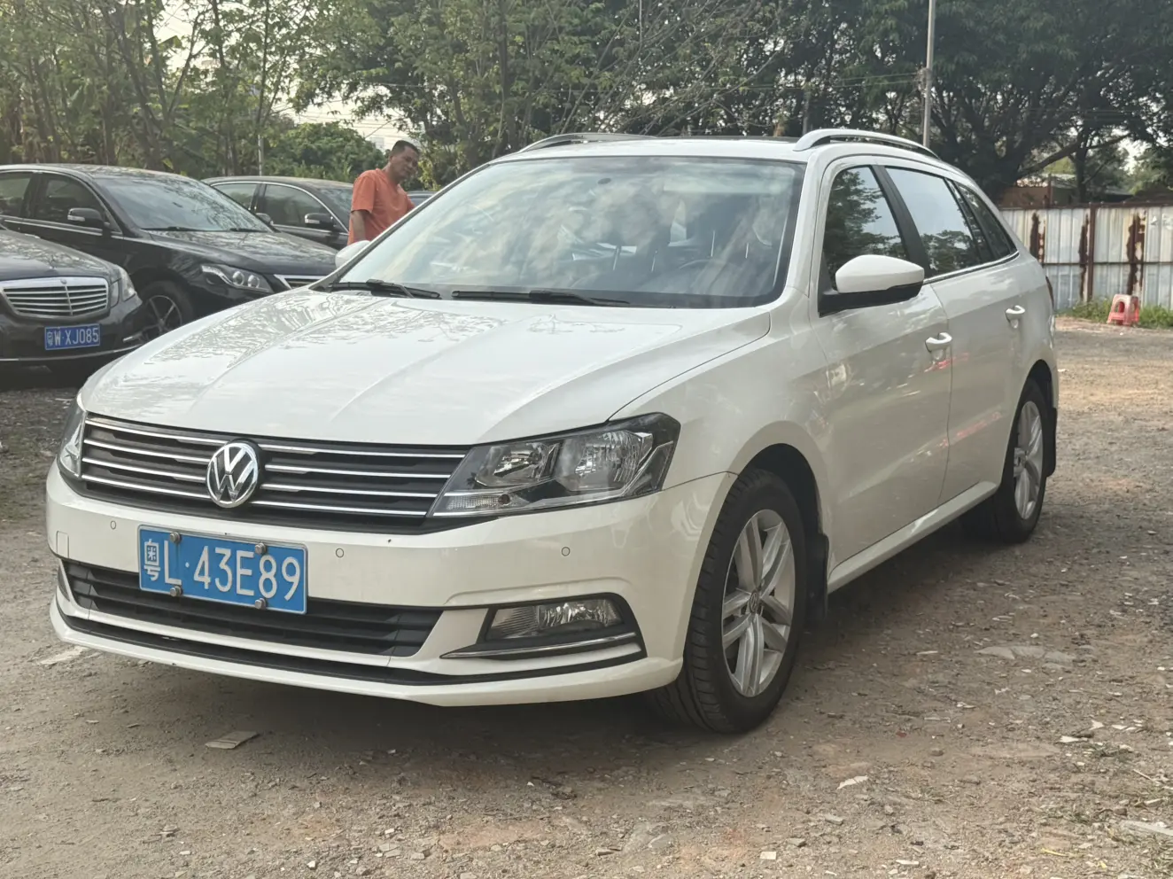 Volkswagen Langxing  из Китая