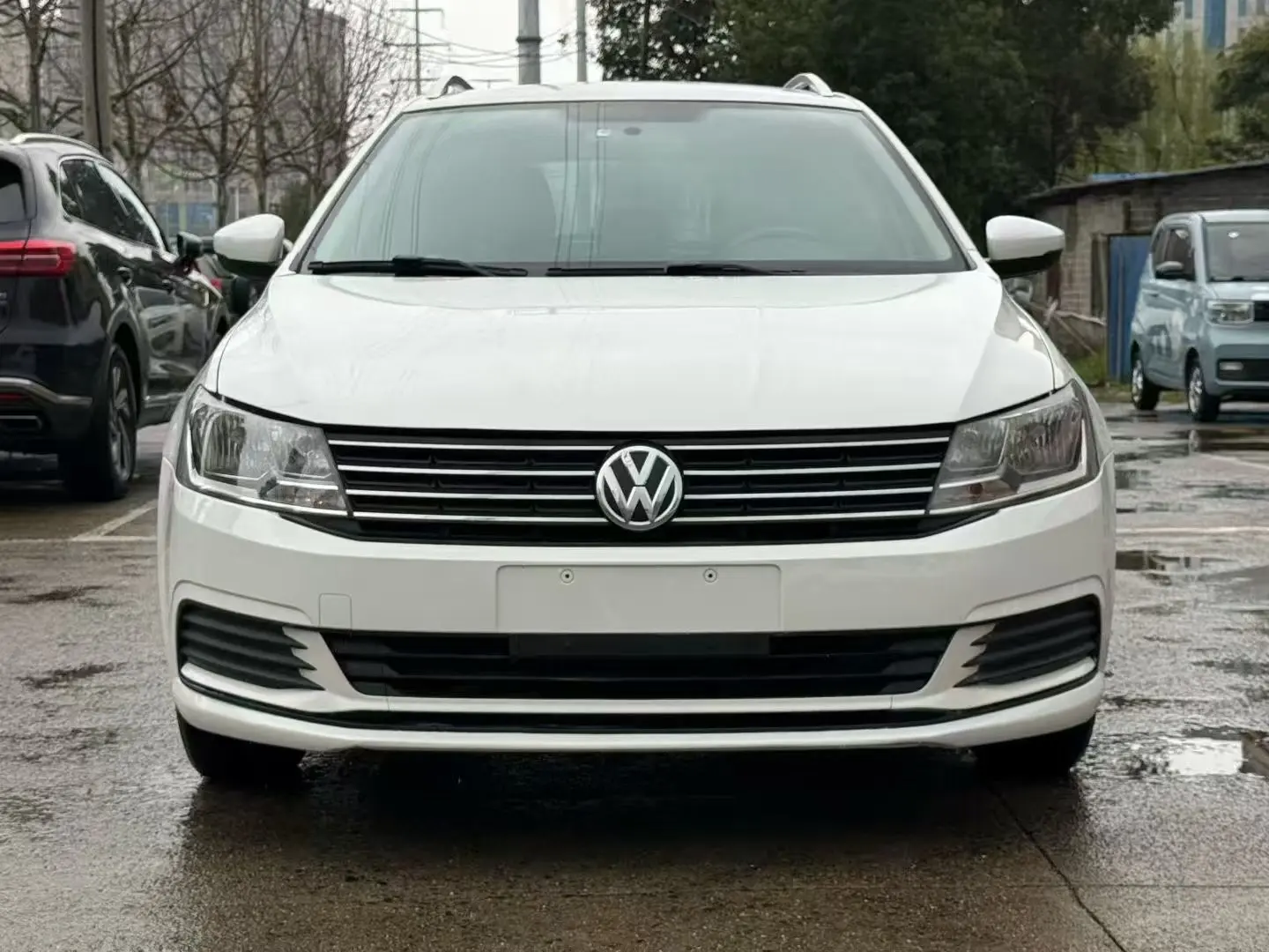 Volkswagen Langxing  из Китая