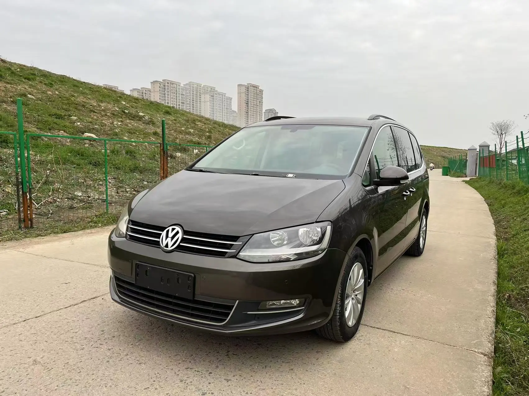 Volkswagen Sharon