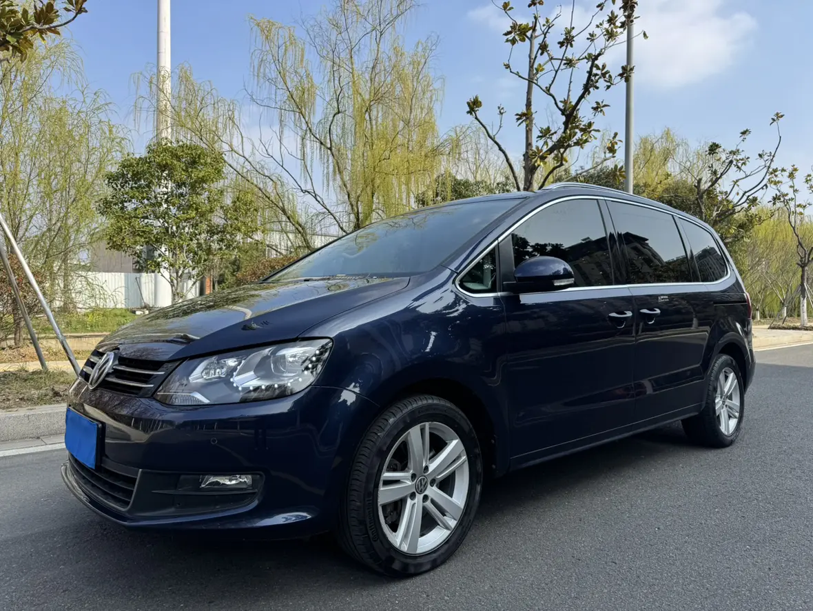 Volkswagen Sharon