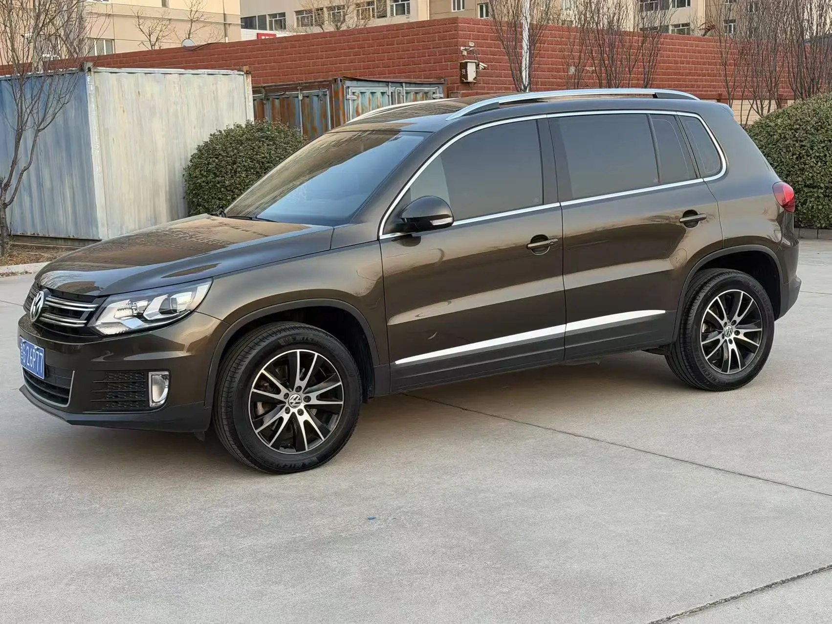 Volkswagen Tiguan (Tharu)