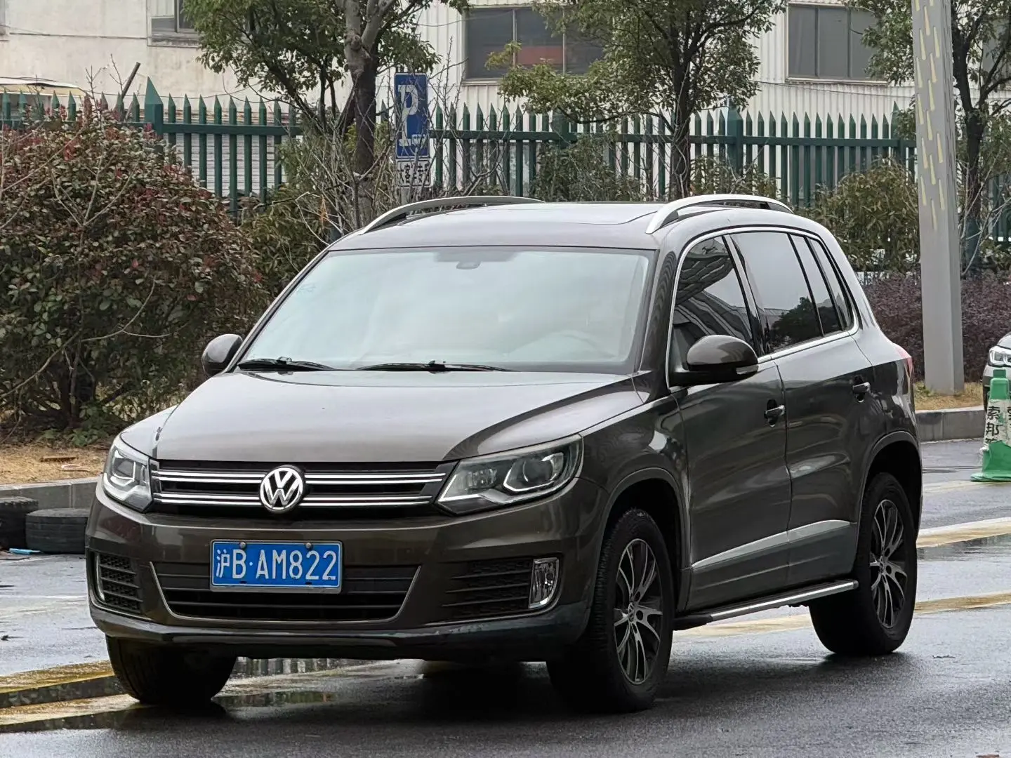 Volkswagen Tiguan (Tharu)