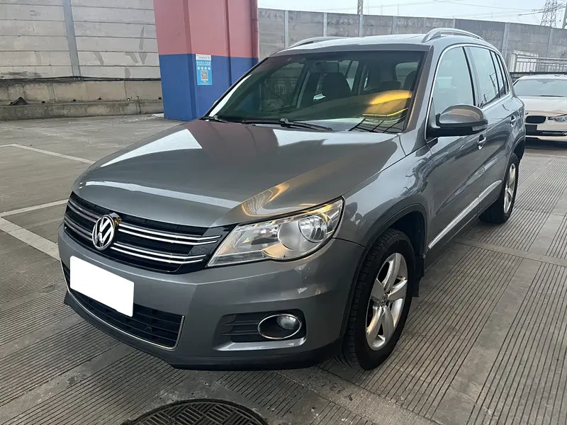 Volkswagen Tiguan (Tharu)