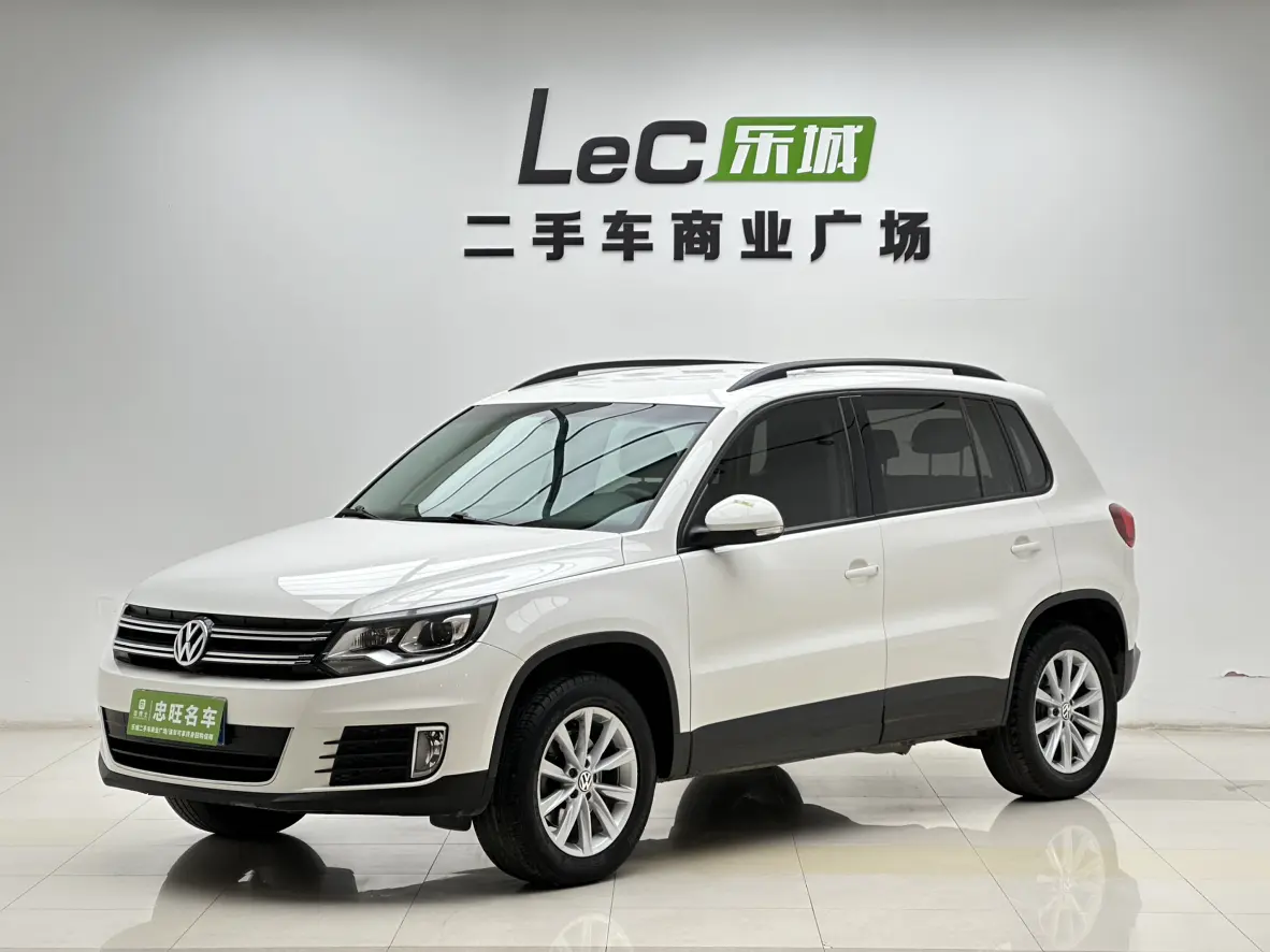Volkswagen Tiguan (Tharu)