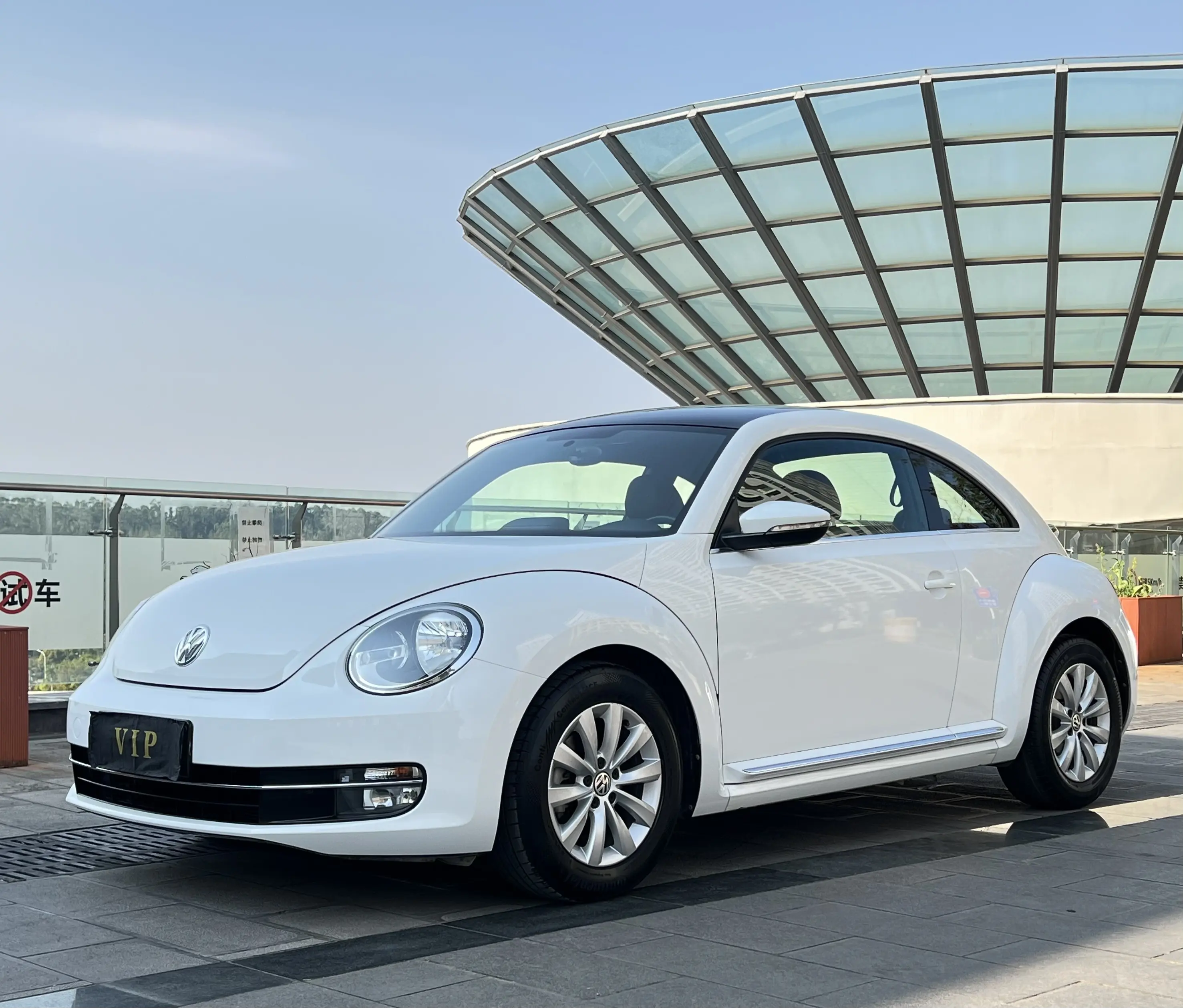 Volkswagen Beetle  из Китая