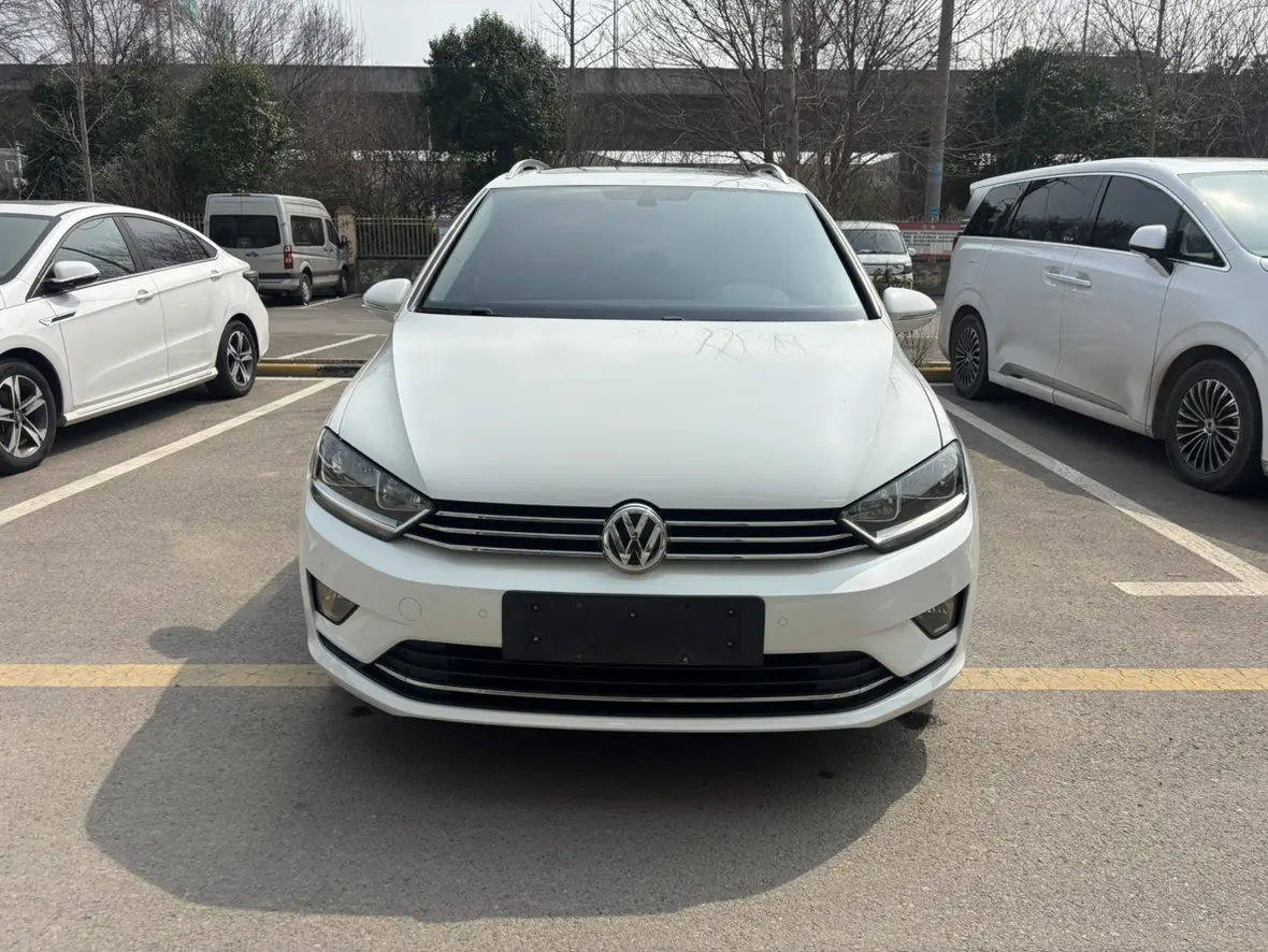 Volkswagen Golf·Jialu  из Китая