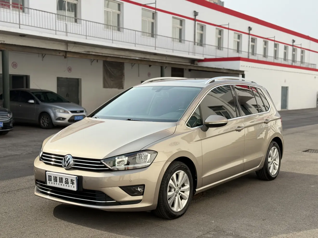 Volkswagen Golf·Jialu  из Китая