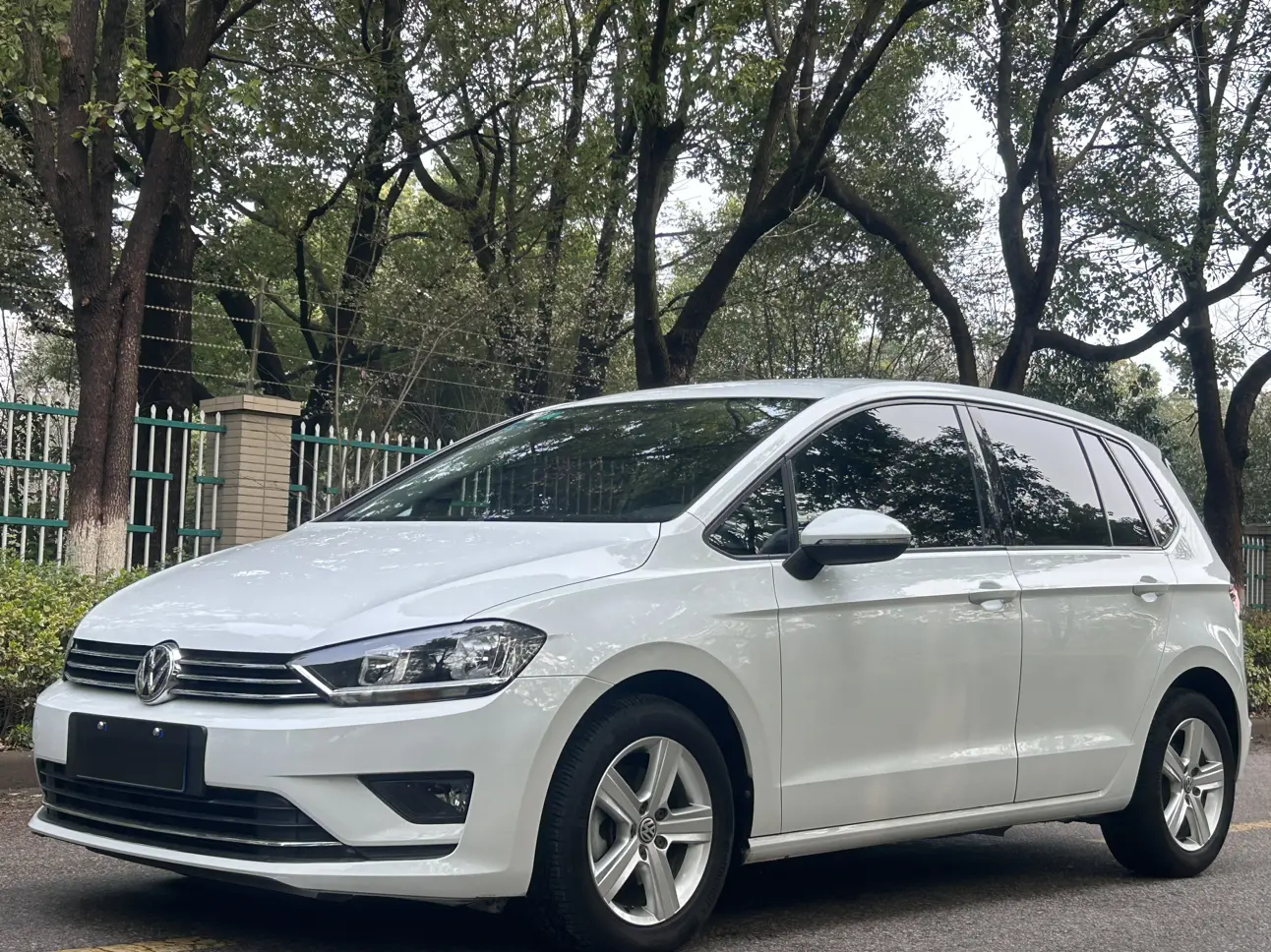Volkswagen Golf·Jialu  из Китая