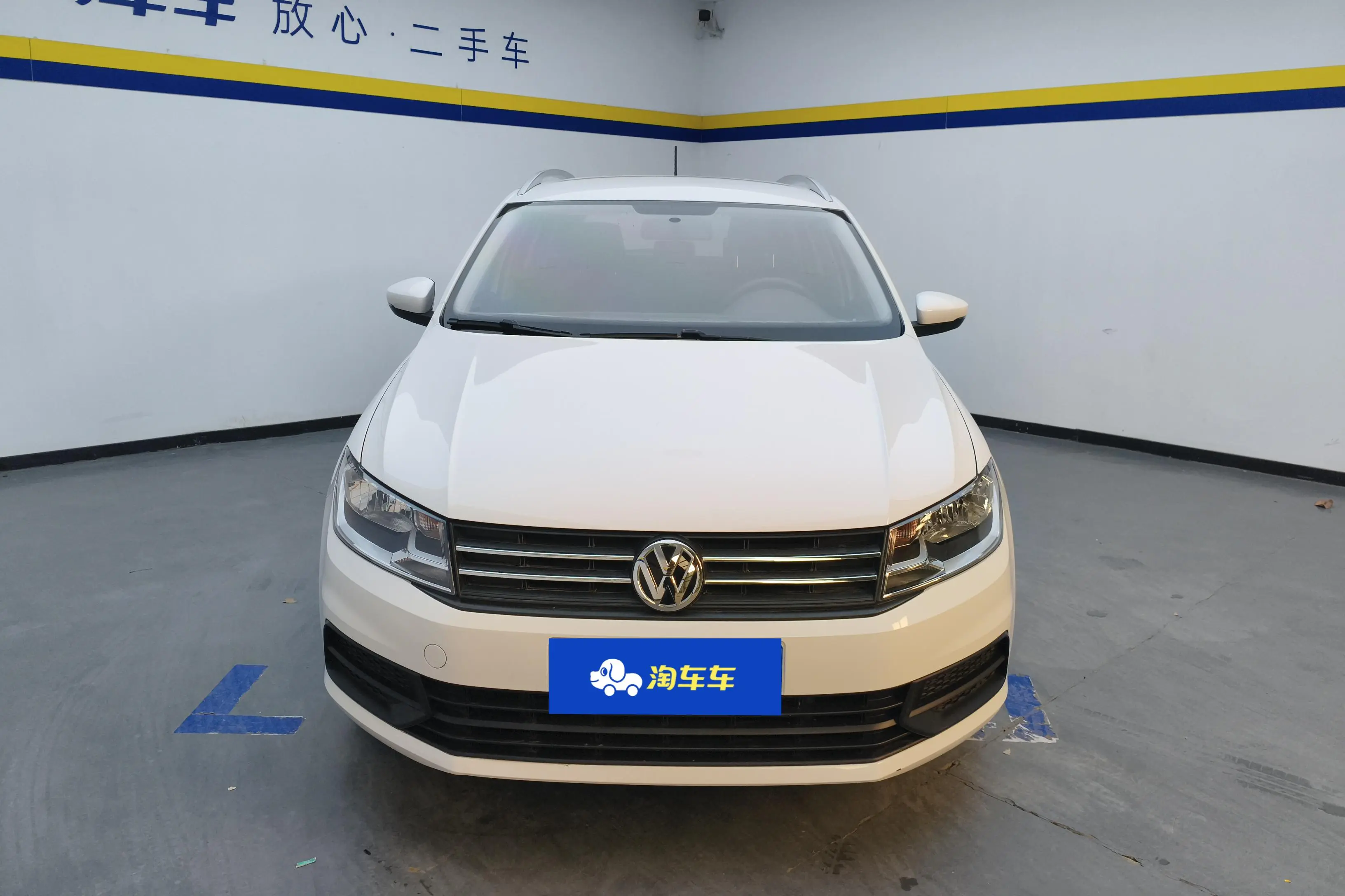 Volkswagen Santana  из Китая