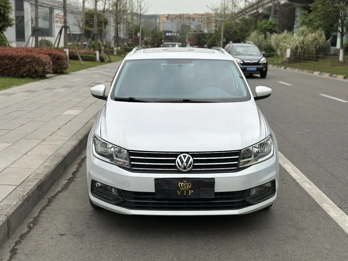 Volkswagen Santana  из Китая